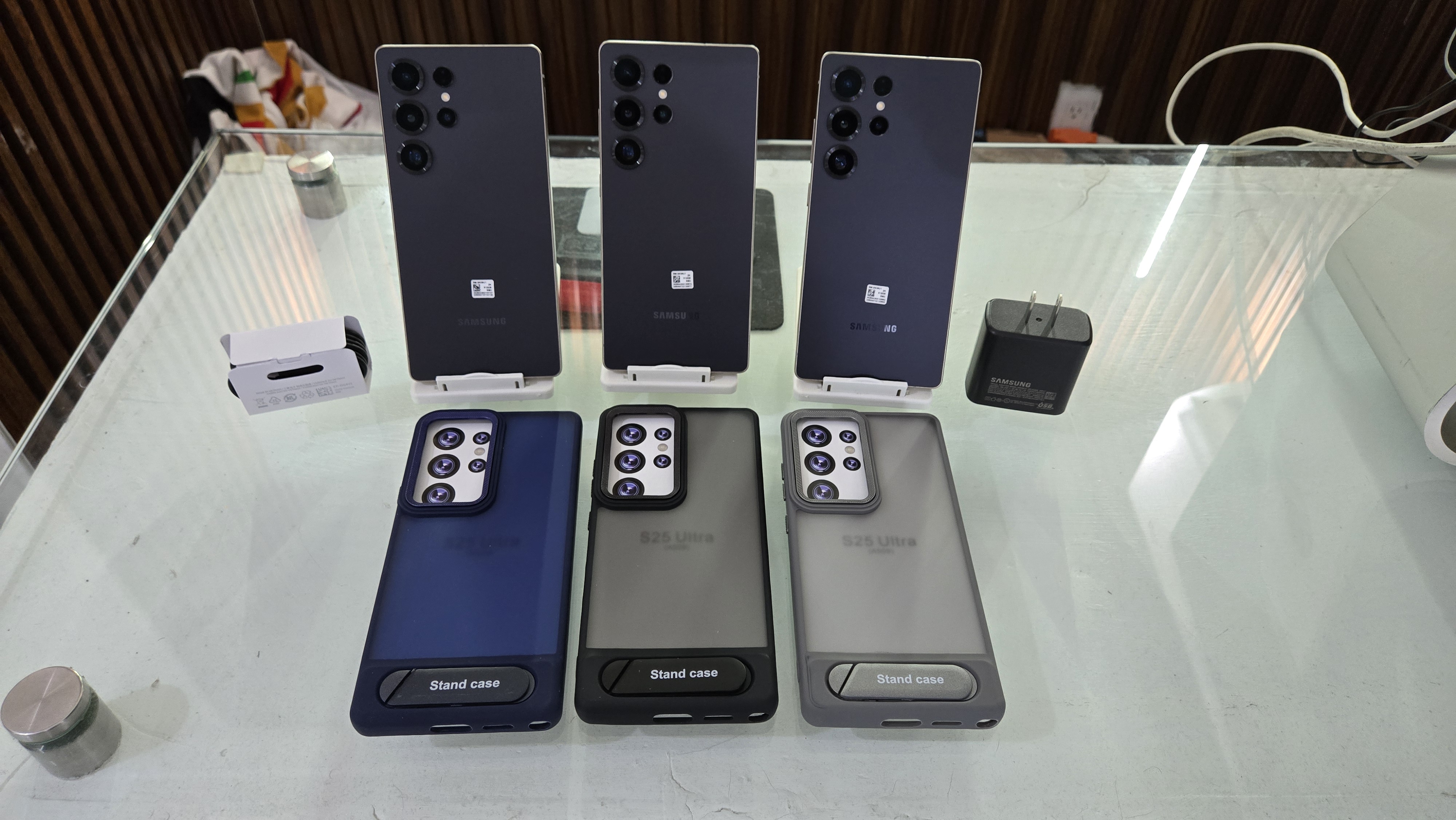 celulares y tabletas - Samsung Galaxy S25 Ultra 512GB Negro NUEVOS 3