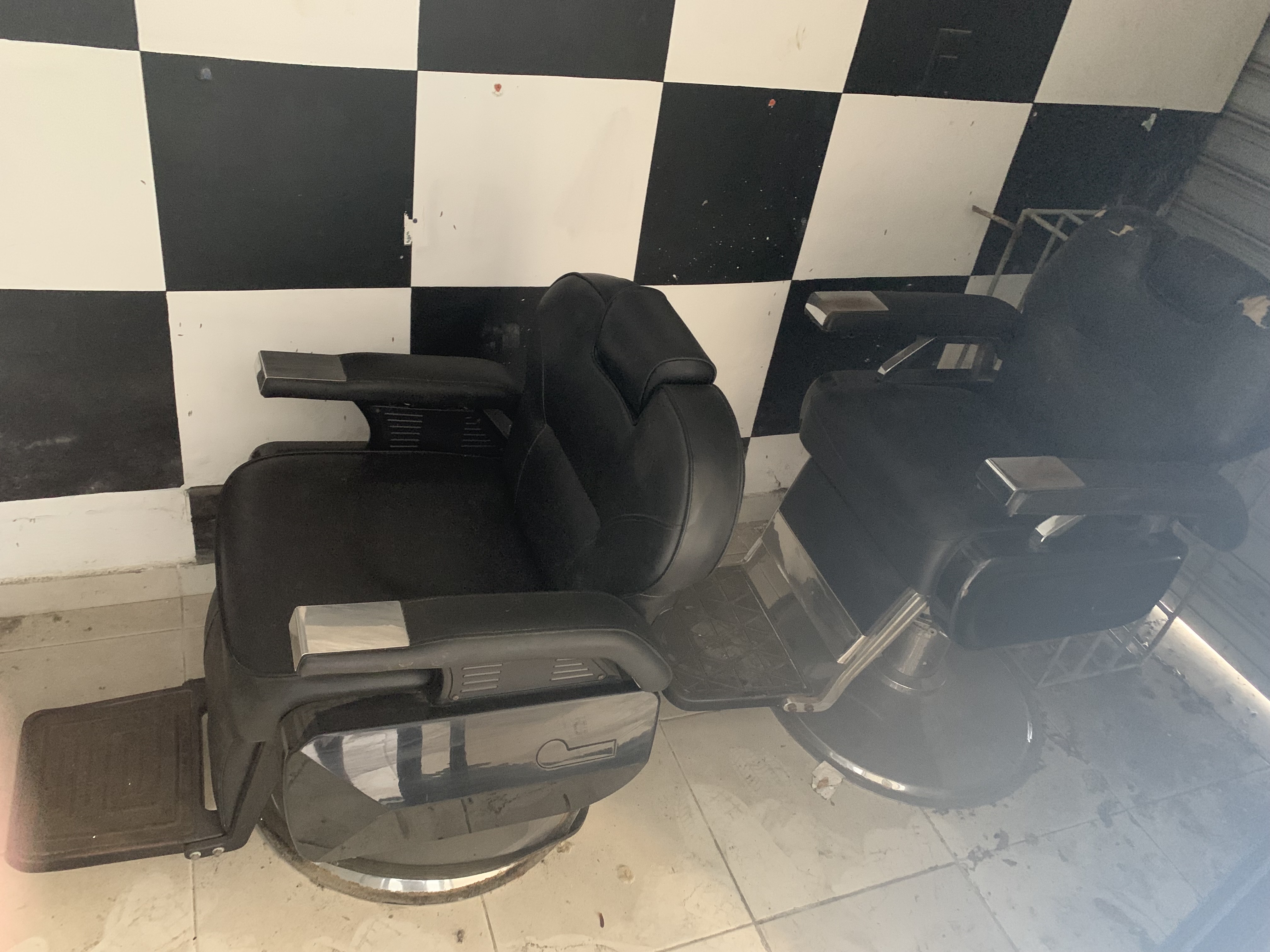 negocios en venta - Venta de artículos de barbería "De Oportunidad" 3