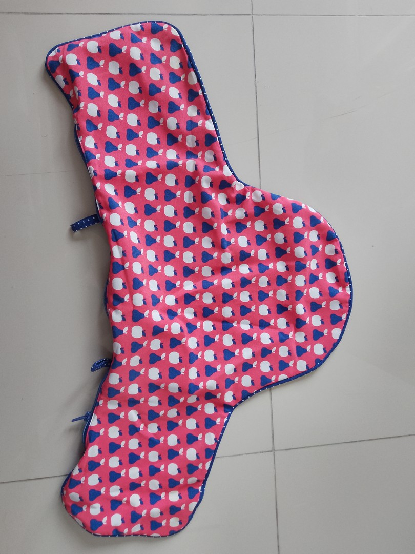 coches y sillas - Silla de comer bebes con  un forro de cojín

Usada como nueva. 1