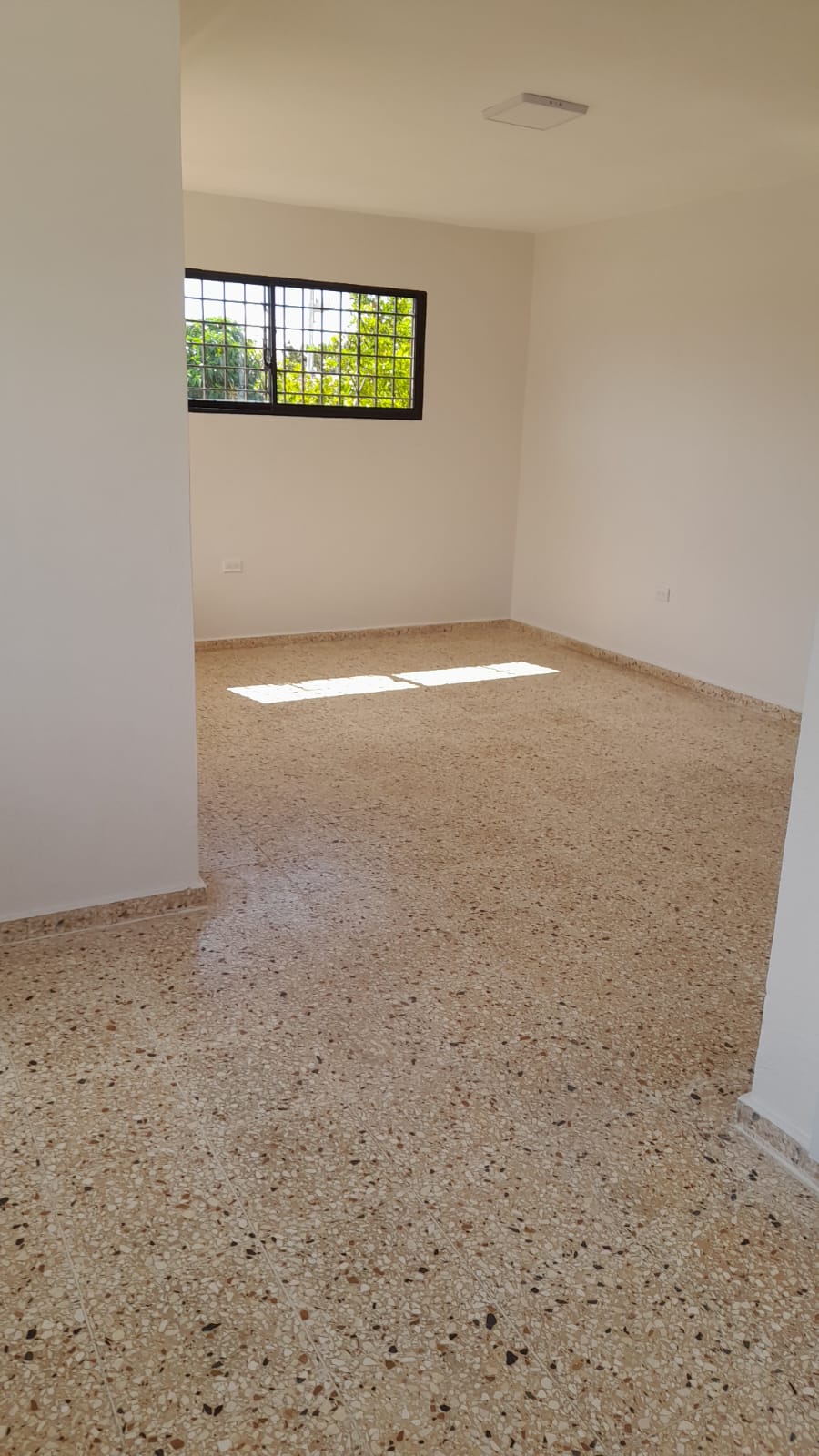apartamentos - Apartamento Segundo Nivel ENs. Luperón 2