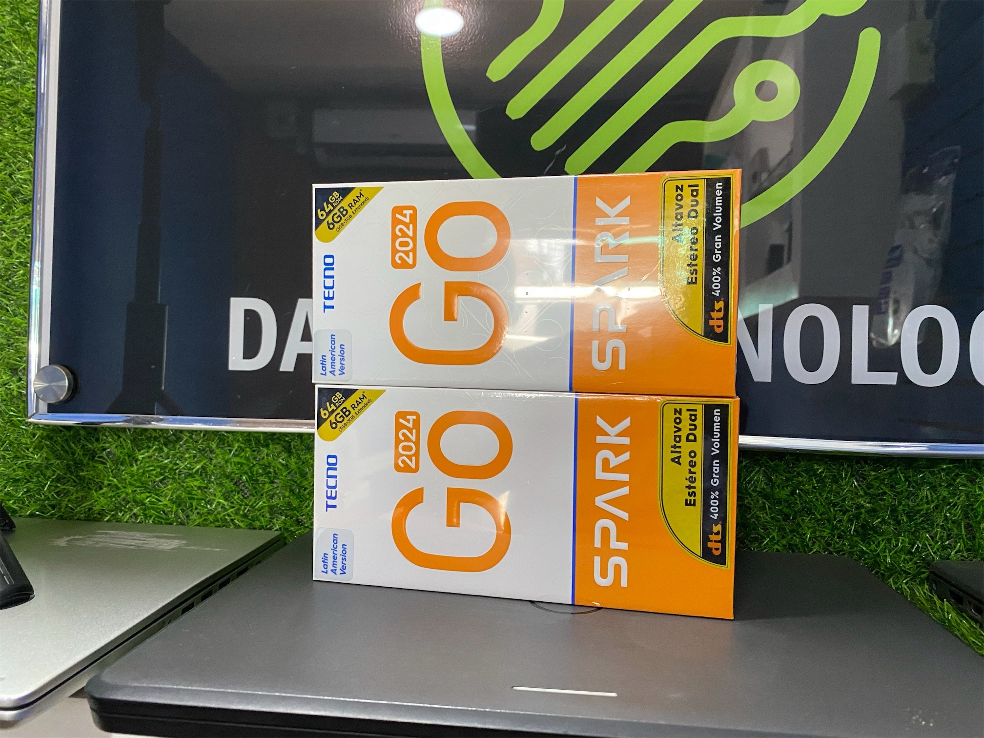 celulares y tabletas - TECNO GOO Sparck 2024 3