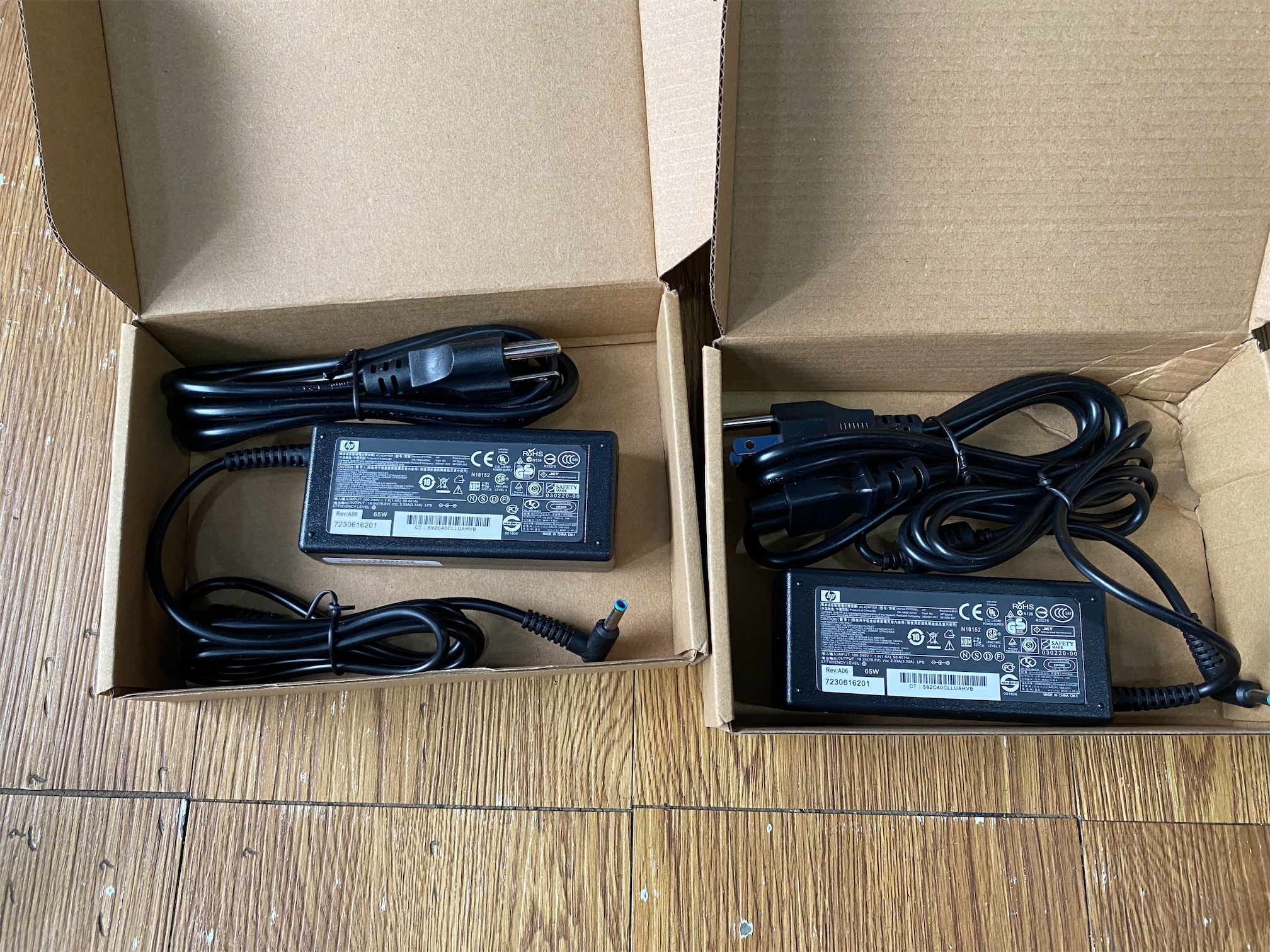 computadoras y laptops - cargador HP punta azul 60w 90W 2