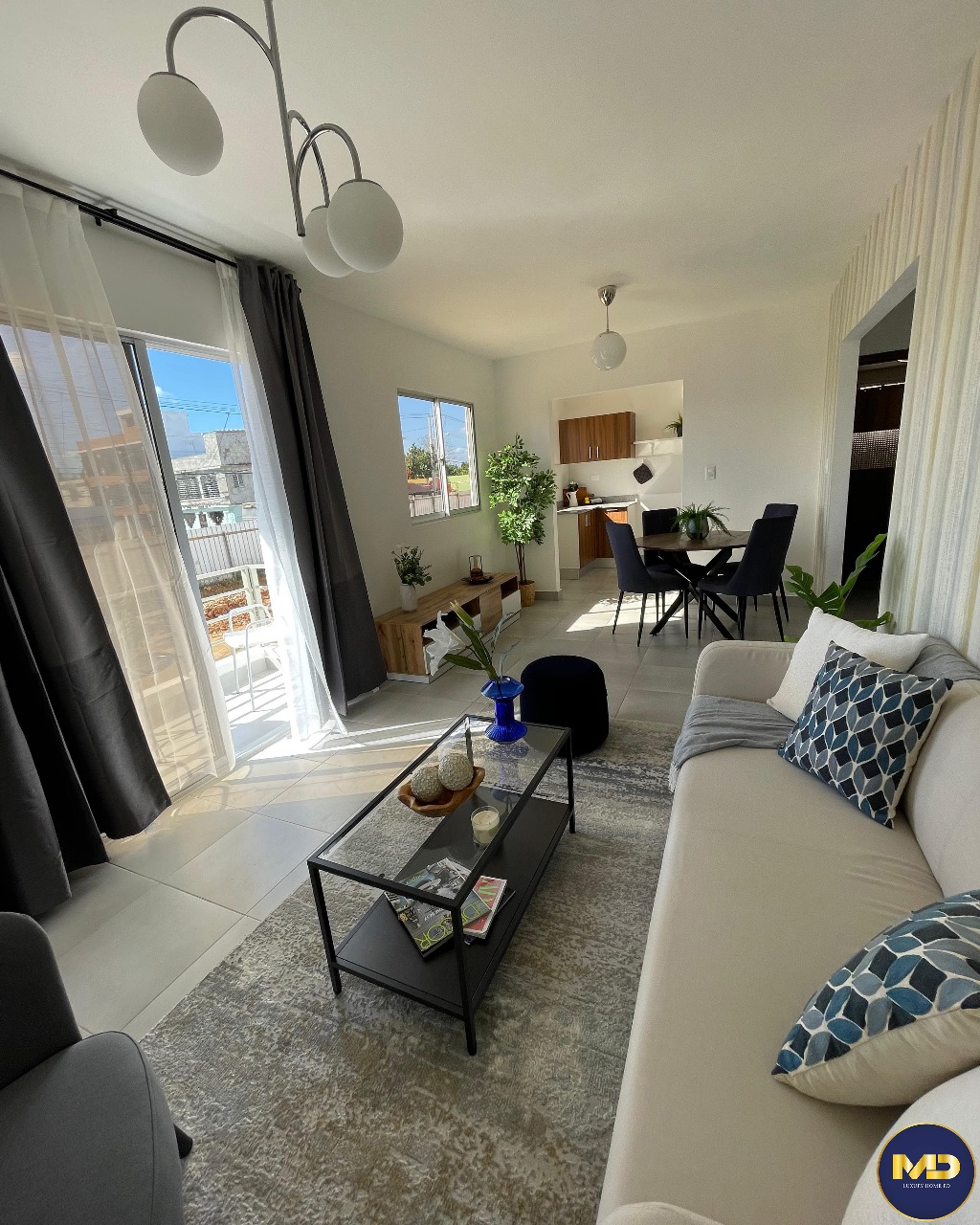 apartamentos - Apartamento en venta 4to piso con terraza privada en la Autopista de San isidro  2