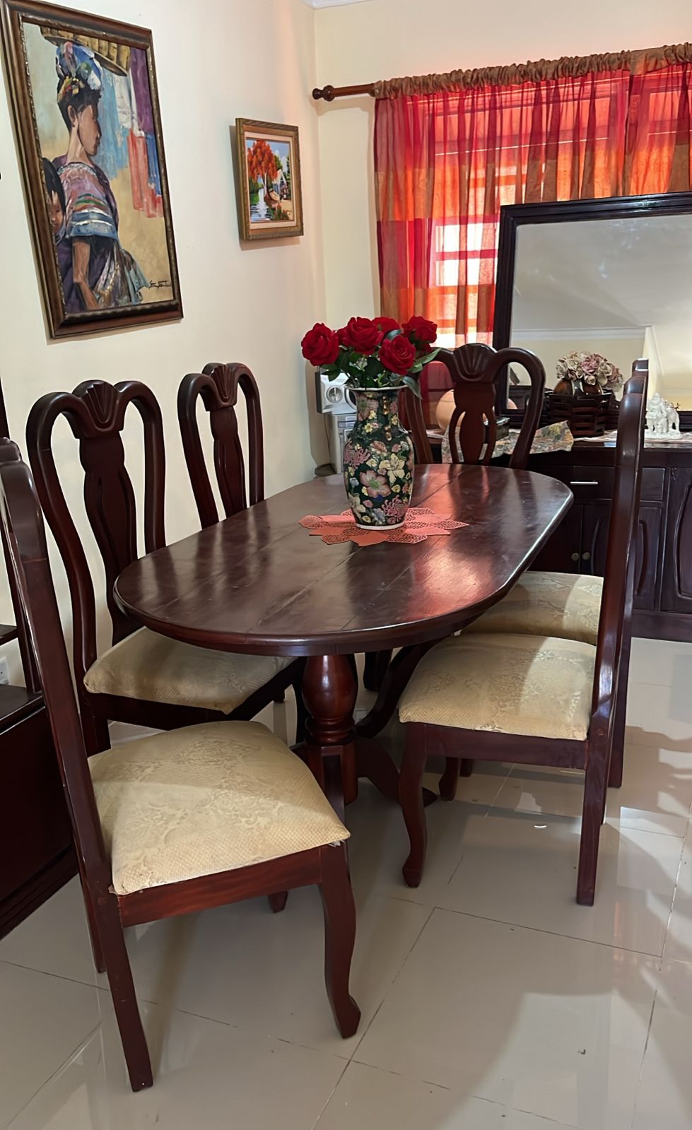 muebles y colchones - JUEGO COMEDOR CAOBA 6 SILLAS CON COJINES CREMA.