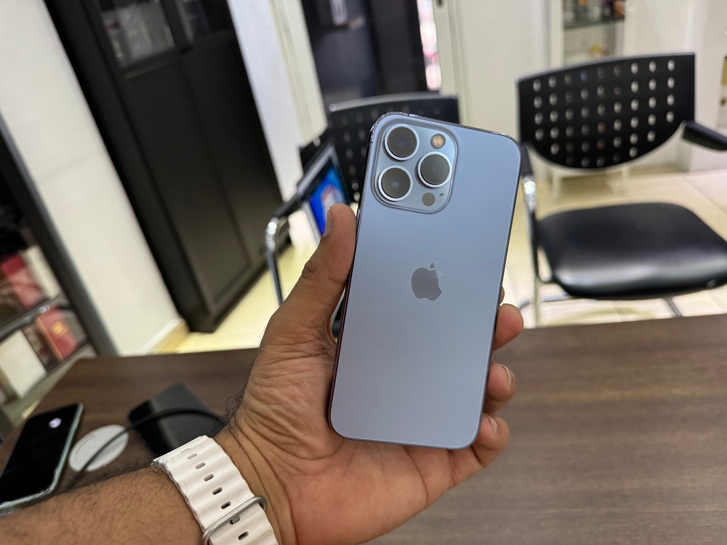celulares y tabletas - iPhone 13 Pro 256GB Blue Sierra, Como Nuevo, Desbloqueado RD$ 38,800 NEG