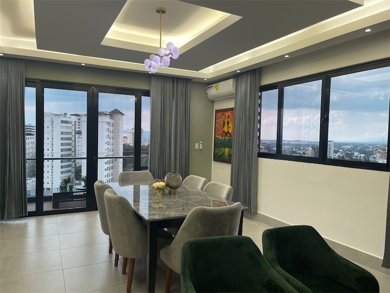 apartamentos - Apartamento en piso alto de venta en La Esmeralda 7