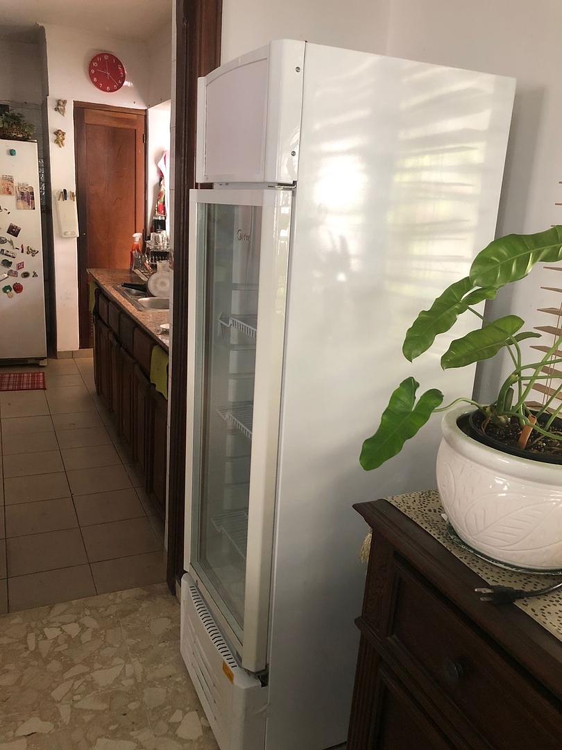 equipos profesionales - Nevera Exhibidora Midea + Adaptador gratis 4