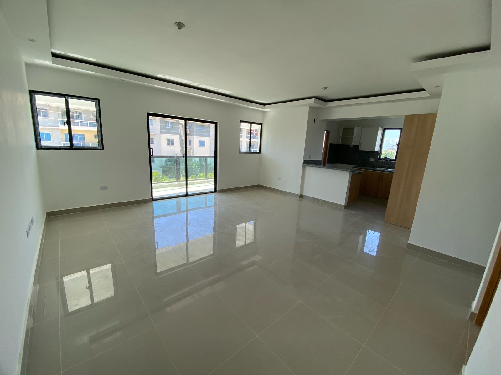 apartamentos - Oferta nuevo prado oriental tres hab piso 3 balcón 5
