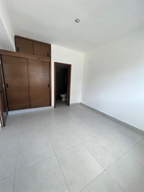 apartamentos - Venta de apartamentos en el Distrito Nacional Evaristo Morales Santo Domingo  6