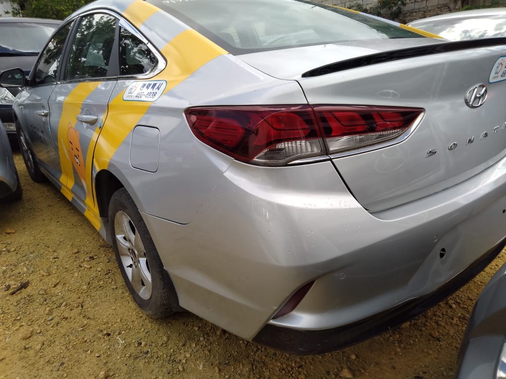 carros - HYUNDAI SONATA 2017 GRIS 5