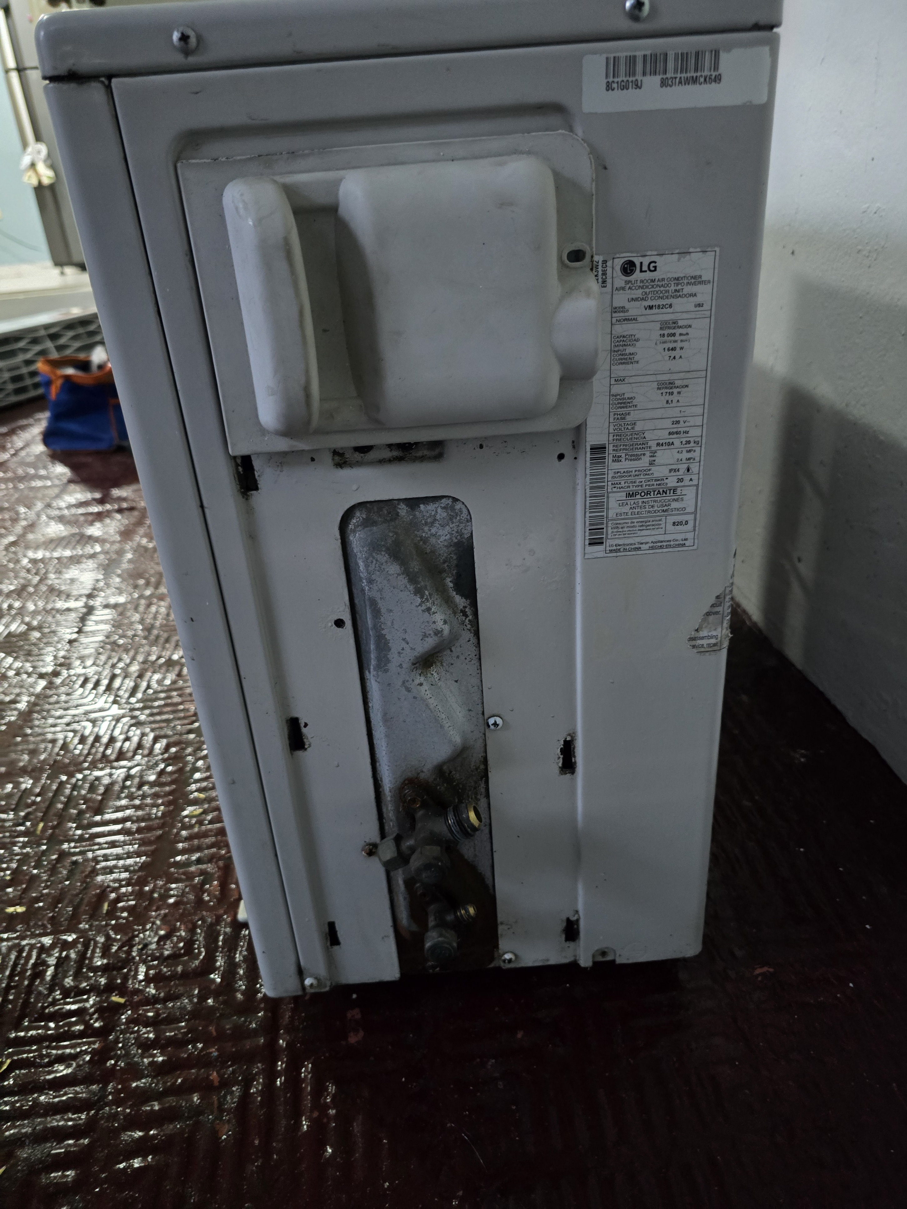 aires acondicionados y abanicos - aire acondicionado LG inverter de 18000btu luz 220 5