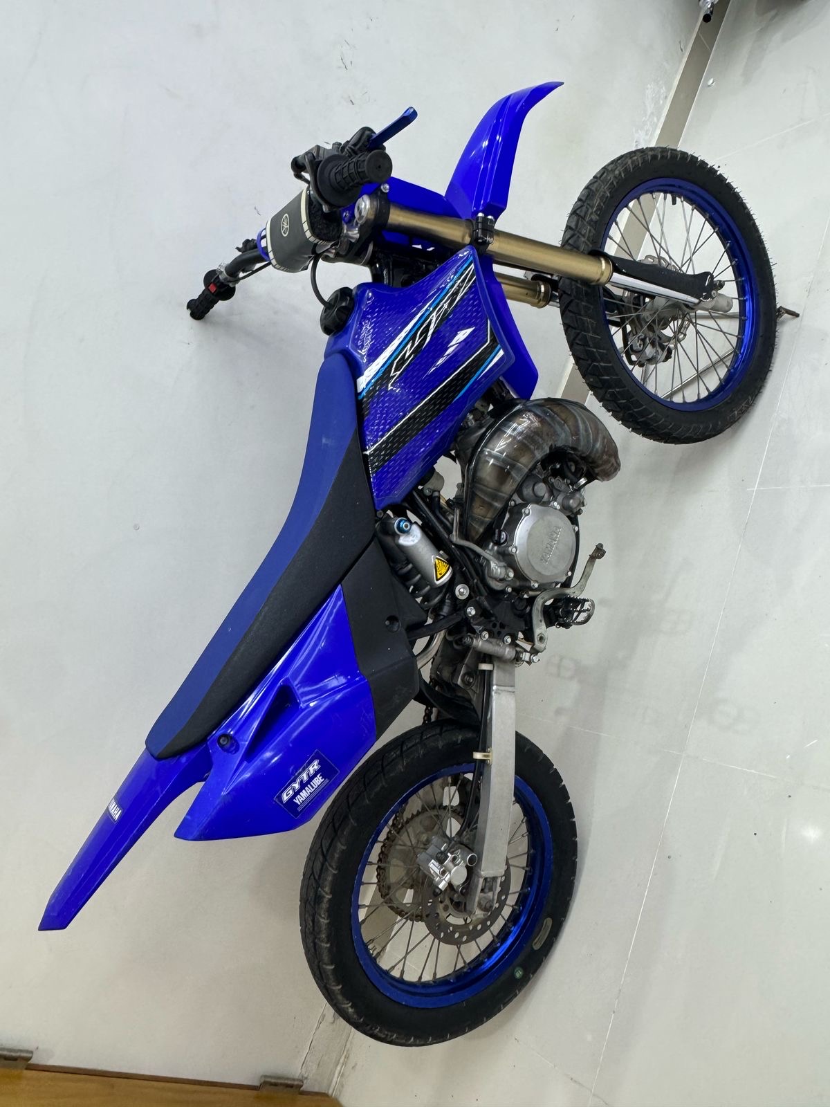 motores y pasolas - (yZEN PERSONA SE VE MÁS NUEVO)
comprado en Santo Domingo motor placa y matrícula 2