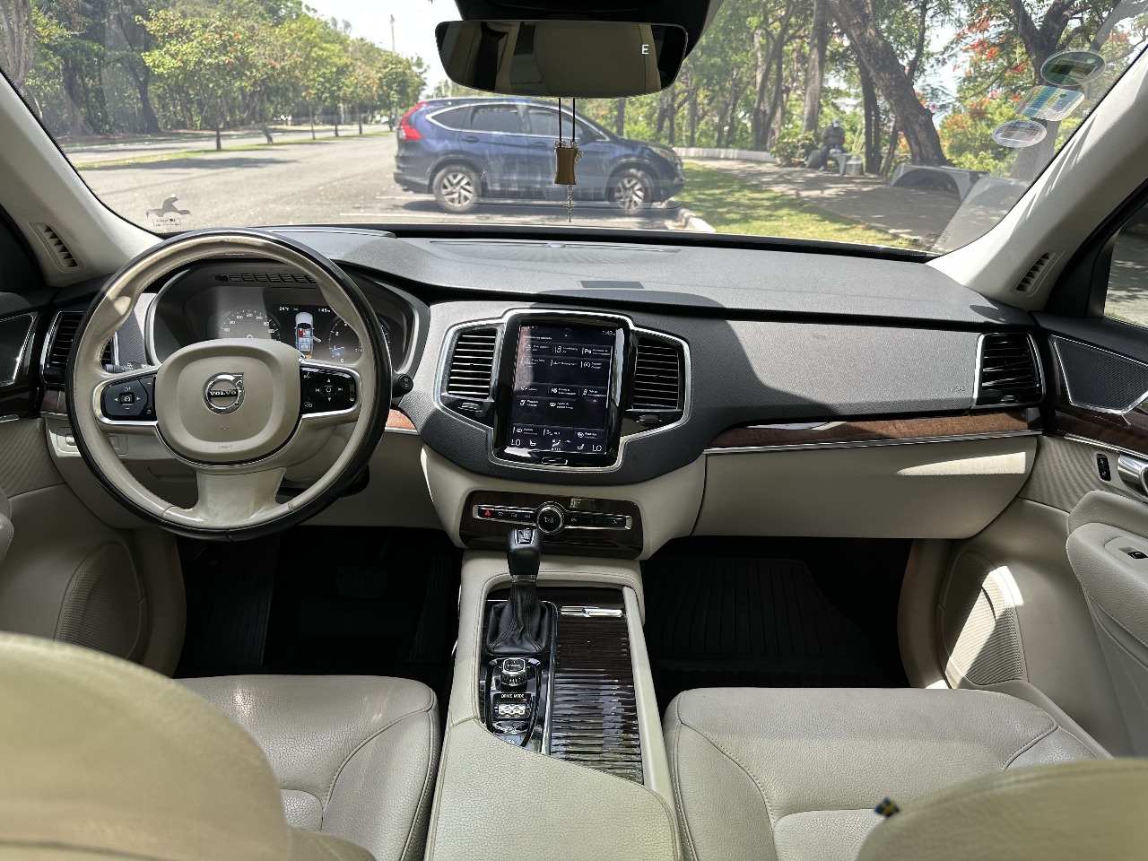 jeepetas y camionetas - VOLVO XC90 2016 MOMENTUM T6 6