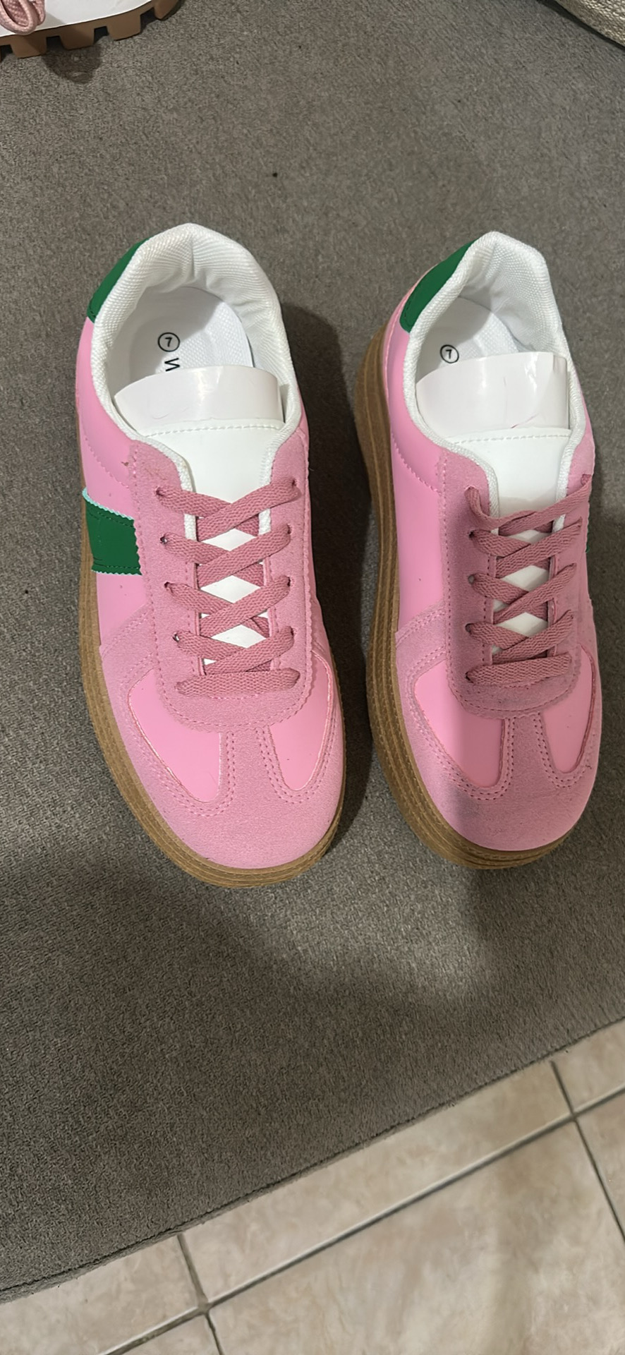 zapatos para mujer - Tenis de dama size 6 y 7 1