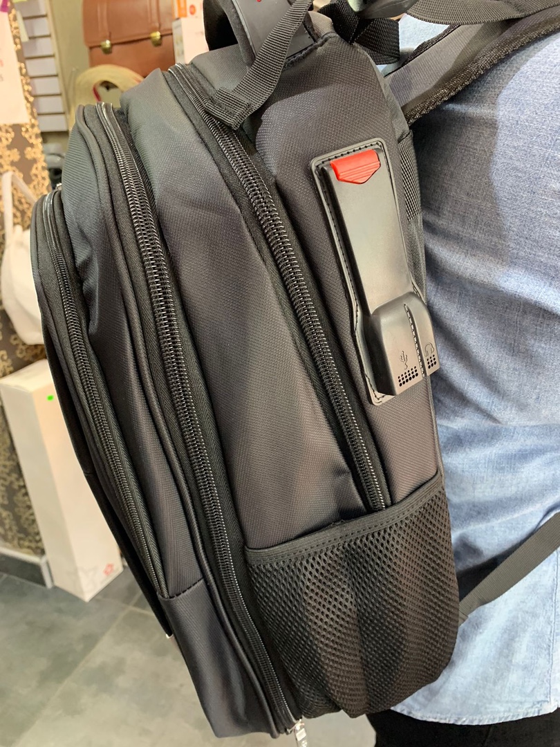 carteras y maletas - Mochilas para Viajes, mensajeros, laptop con cables Usb cargadores. 6