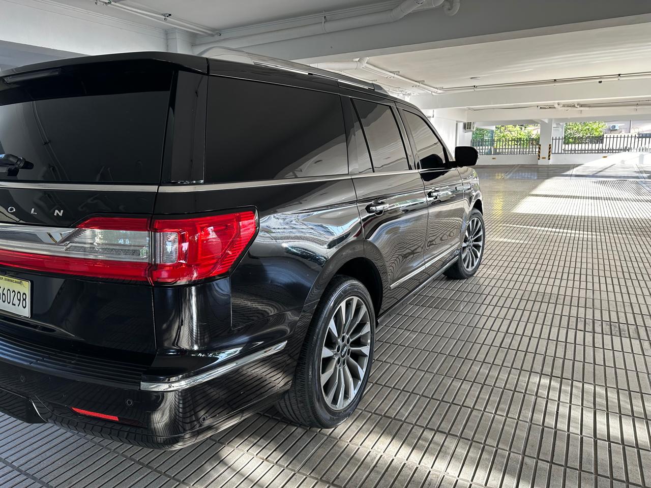 jeepetas y camionetas - Jeepeta Lincoln Navigator 4