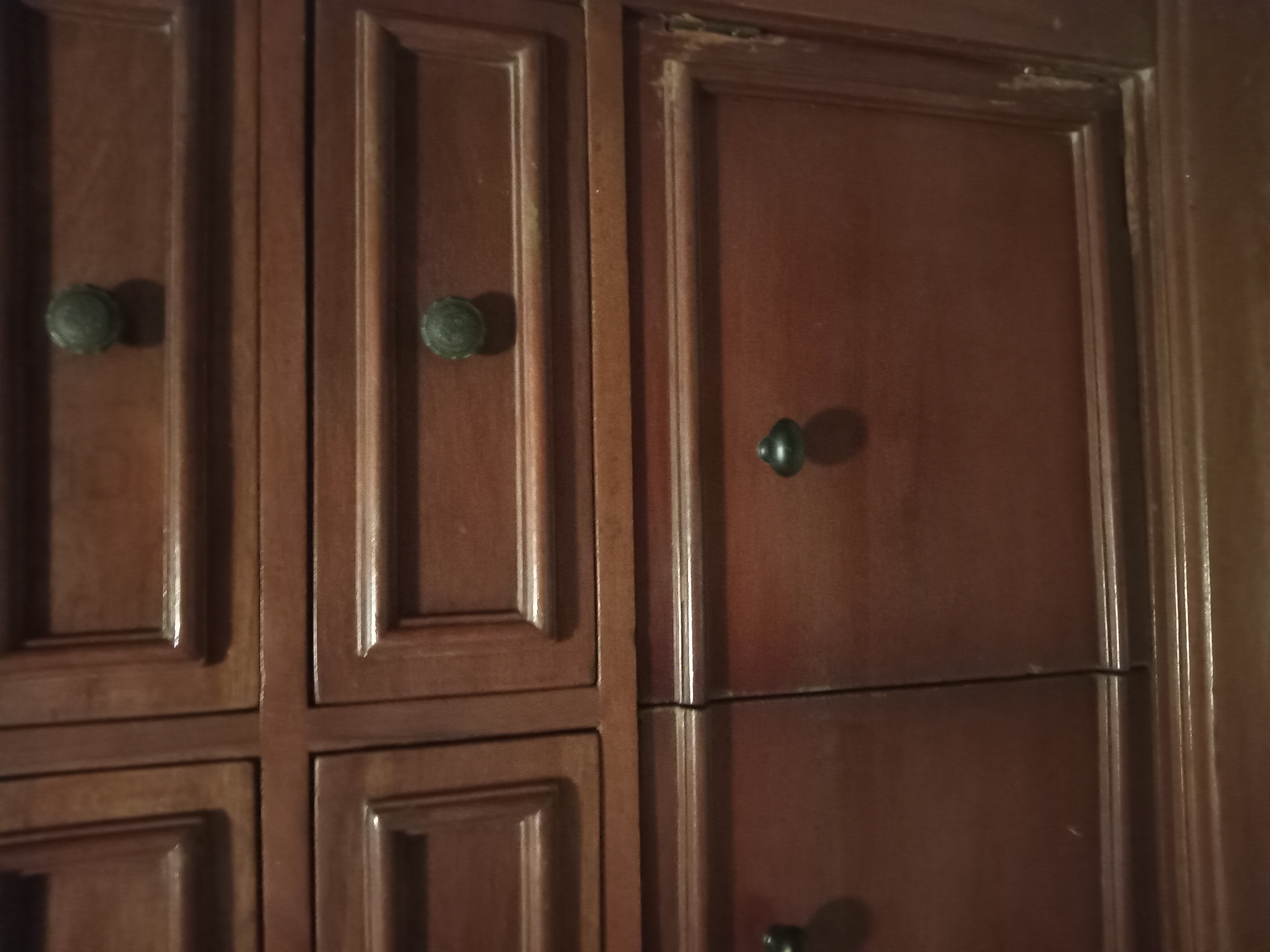 muebles y colchones - Mueble para televisor de caoba 0