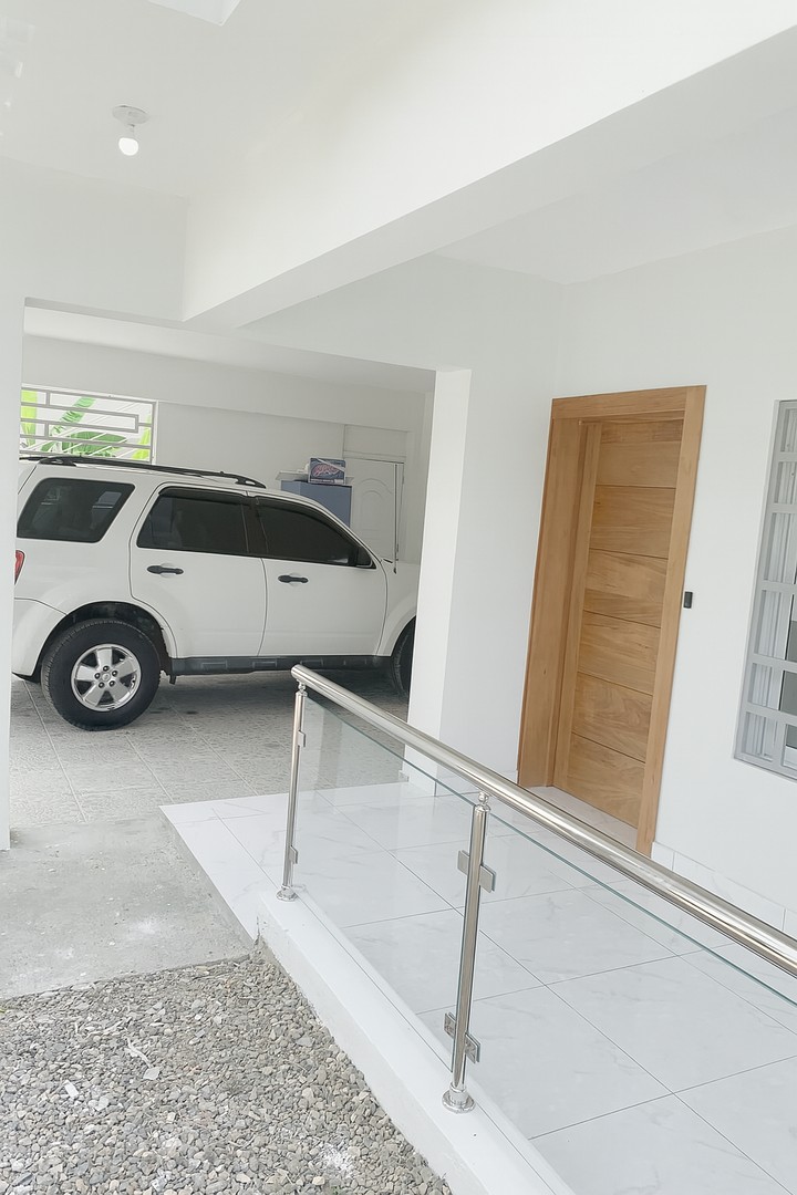 casas - Se renta casa nueva en Urbanización el Doral de Pto. Pta 6