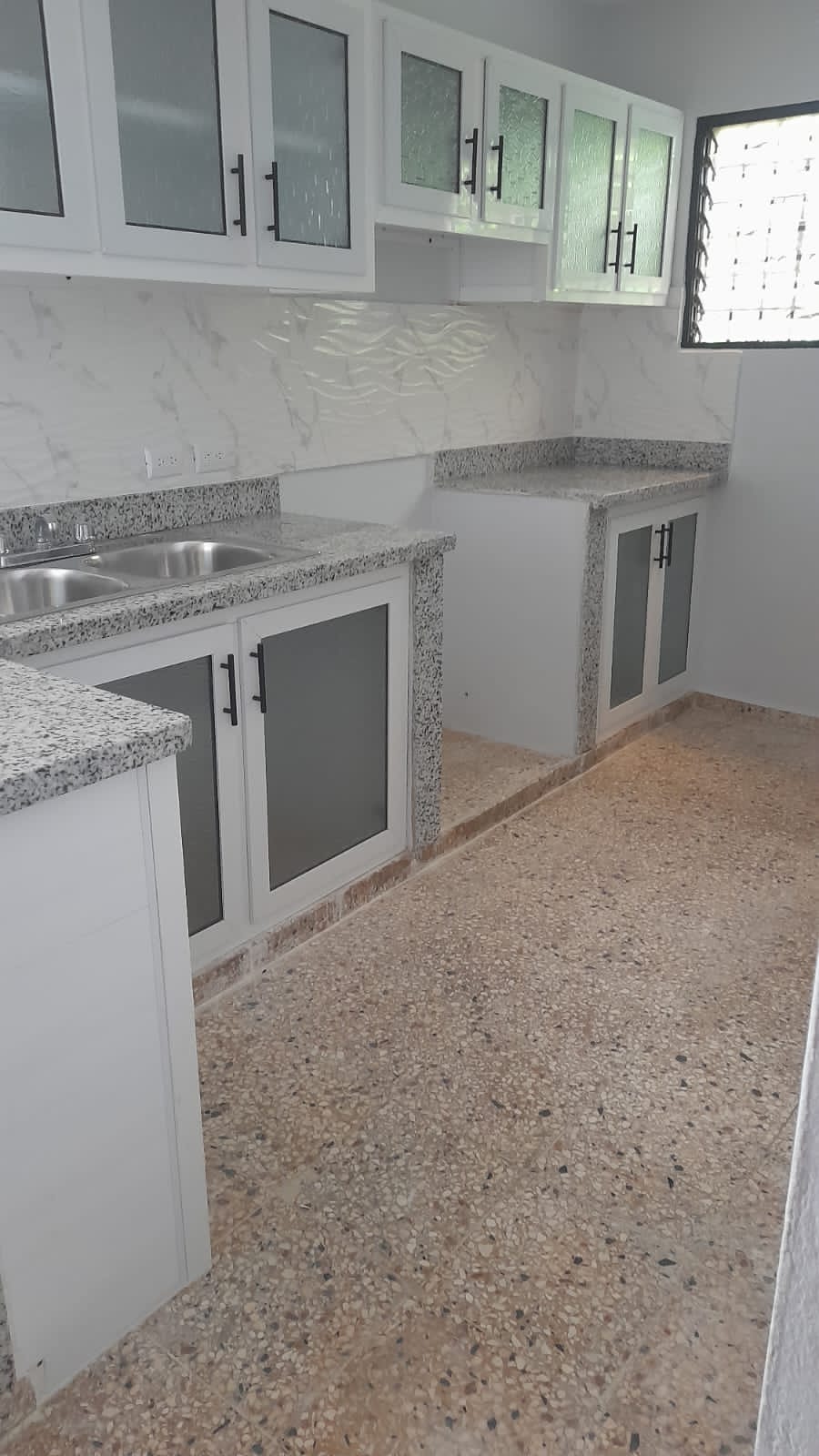 apartamentos - Apartamento Segundo Nivel ENs. Luperón 3