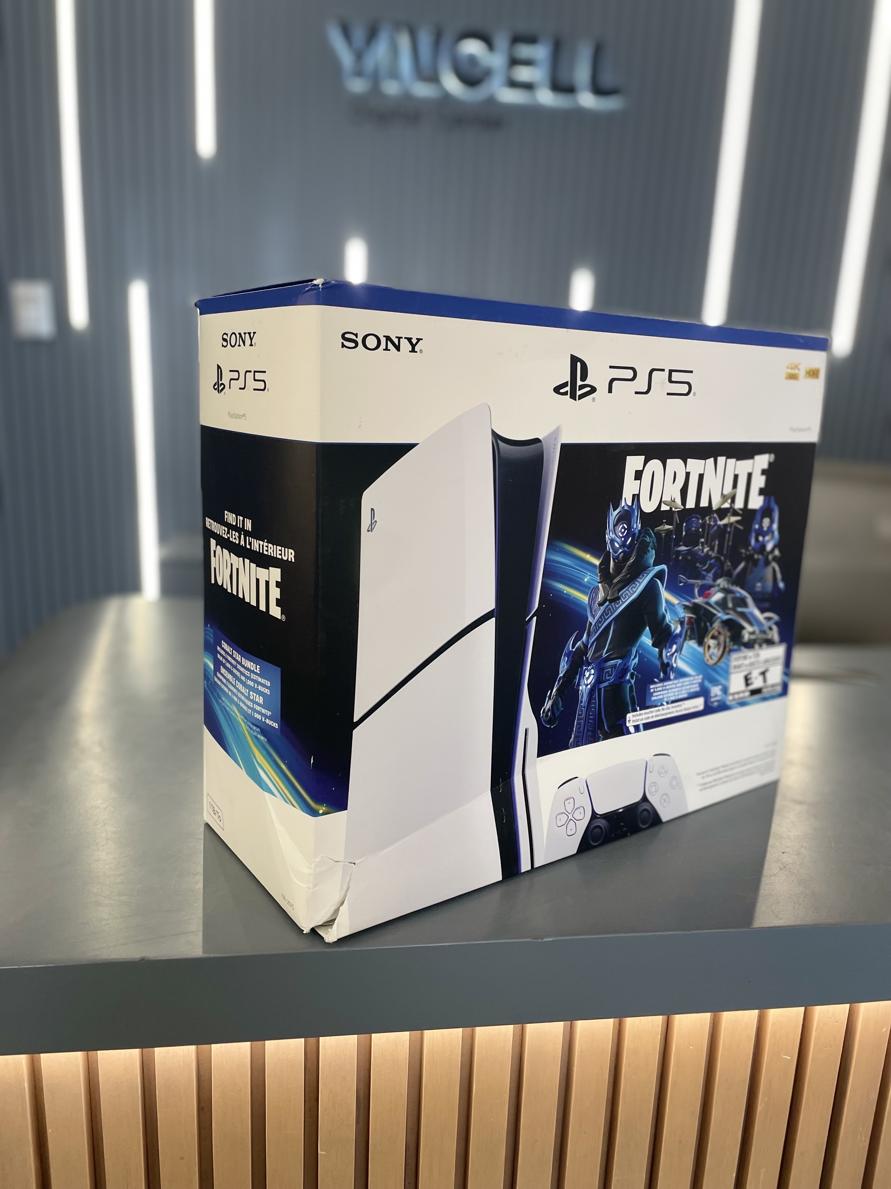 consolas y videojuegos - PLAYSTATION 5 SLIM DE DISCO CON JUEGO (FORNITE)1TB 2