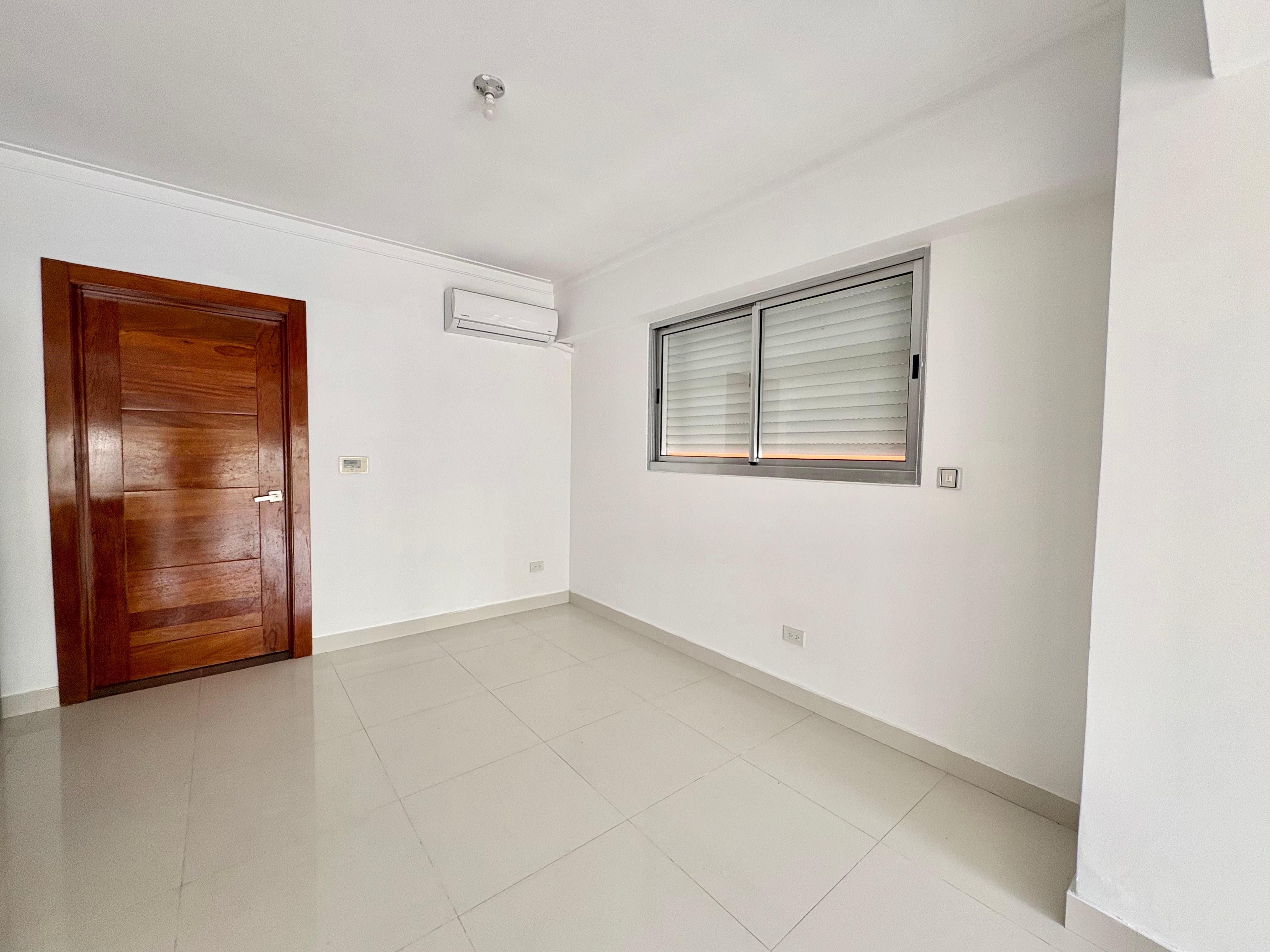apartamentos - Apartamento con terraza en alquiler ubicado en Bella Vista  5