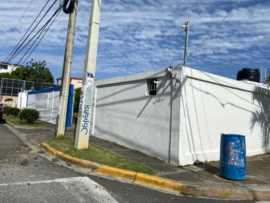 casas - Casa en los Prados Comercial  2
