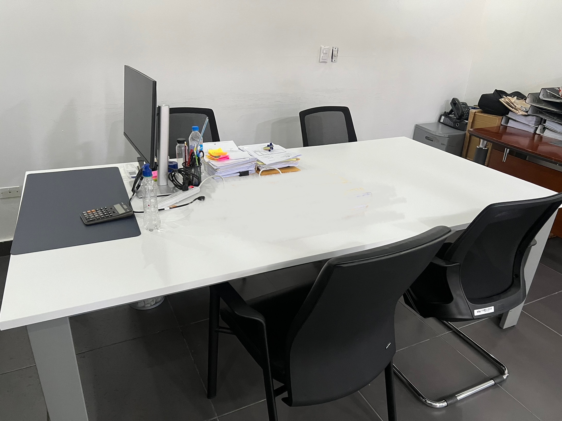 muebles y colchones - Amplia mesa para hogar, negocio u oficina 