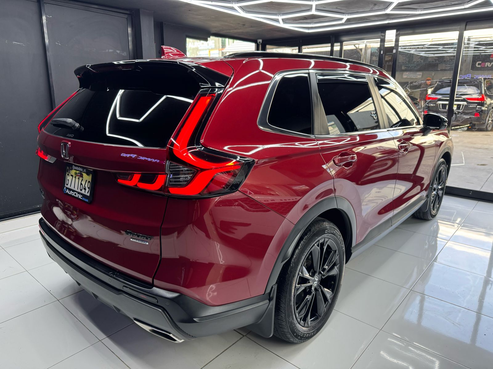 jeepetas y camionetas - Honda crv touring 2023 híbrida  9