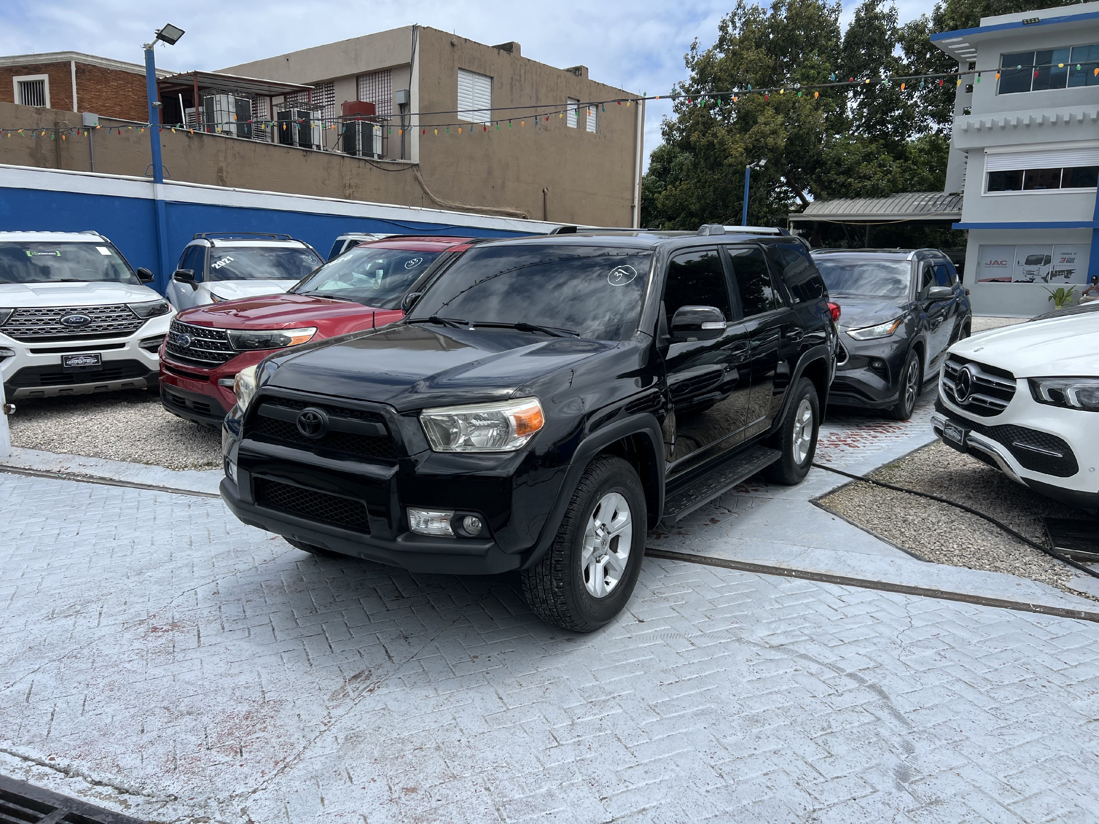 jeepetas y camionetas - Toyota 4Runner 2012 SR5 3 filas  2