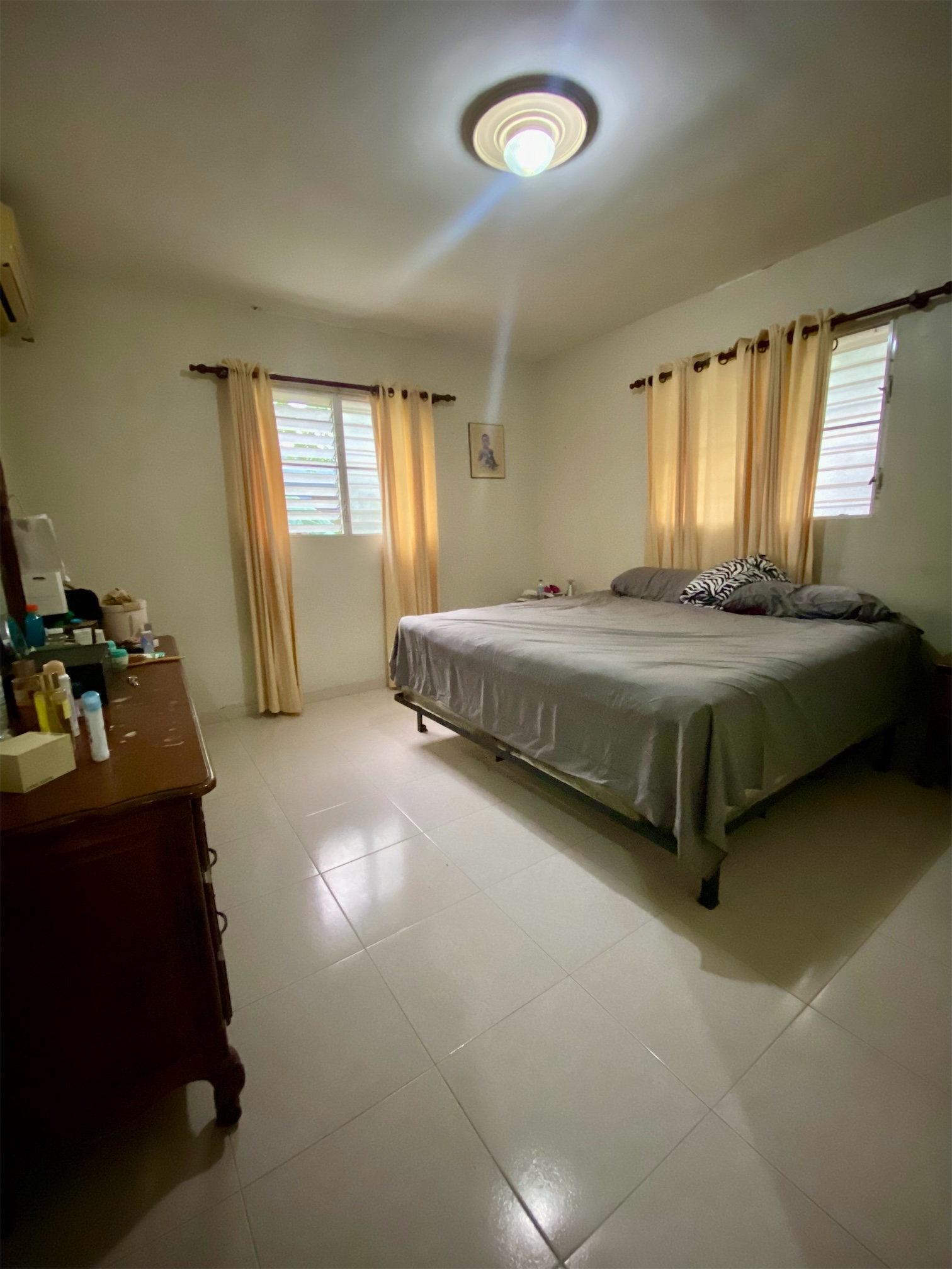 casas - Amplia casa de venta en Gurabo  9