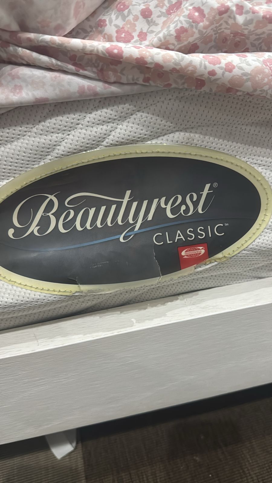 muebles y colchones - Se vende cama king con dos mesitas de noche 2