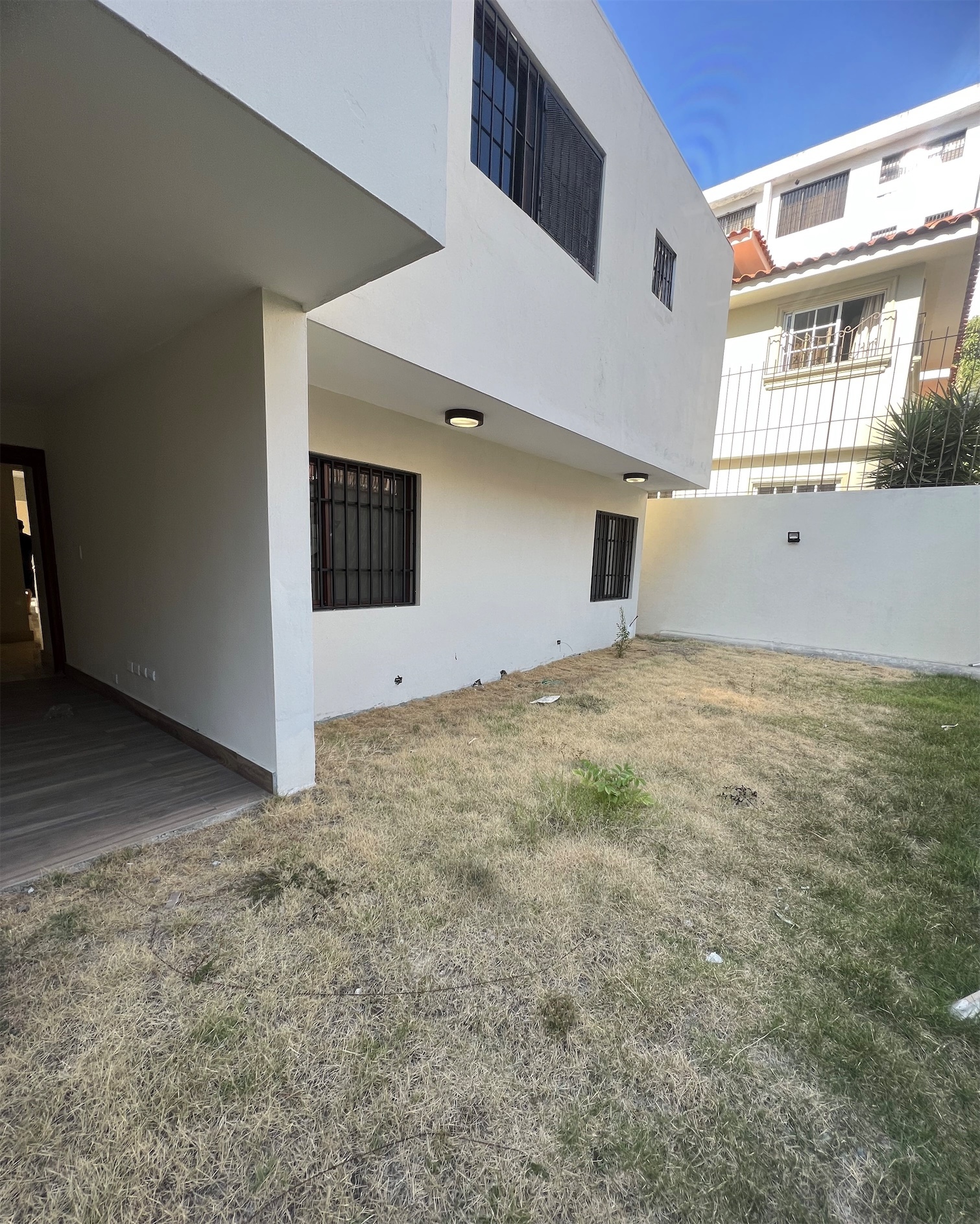 casas - DISPONIBLE Paraíso casa en proyecto cerrado de 4 habitaciones 2