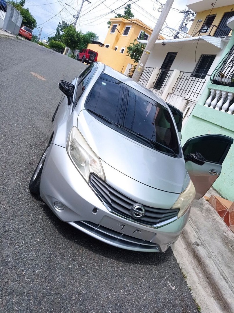 carros - Nissan Note  Medalist 2017 6