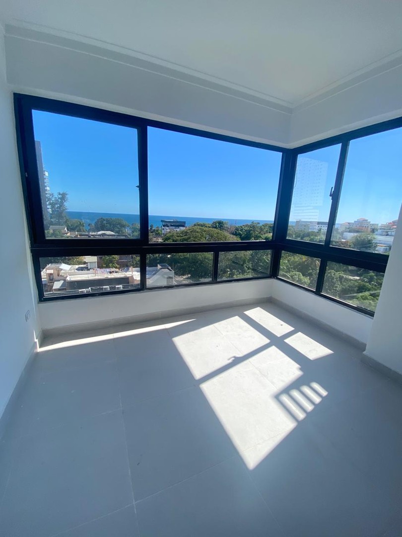 apartamentos - Apartamento en Venta
•ZONA UNIVERSITARIA
Piso 6: Bloque C .2 hab. USD180,000 8