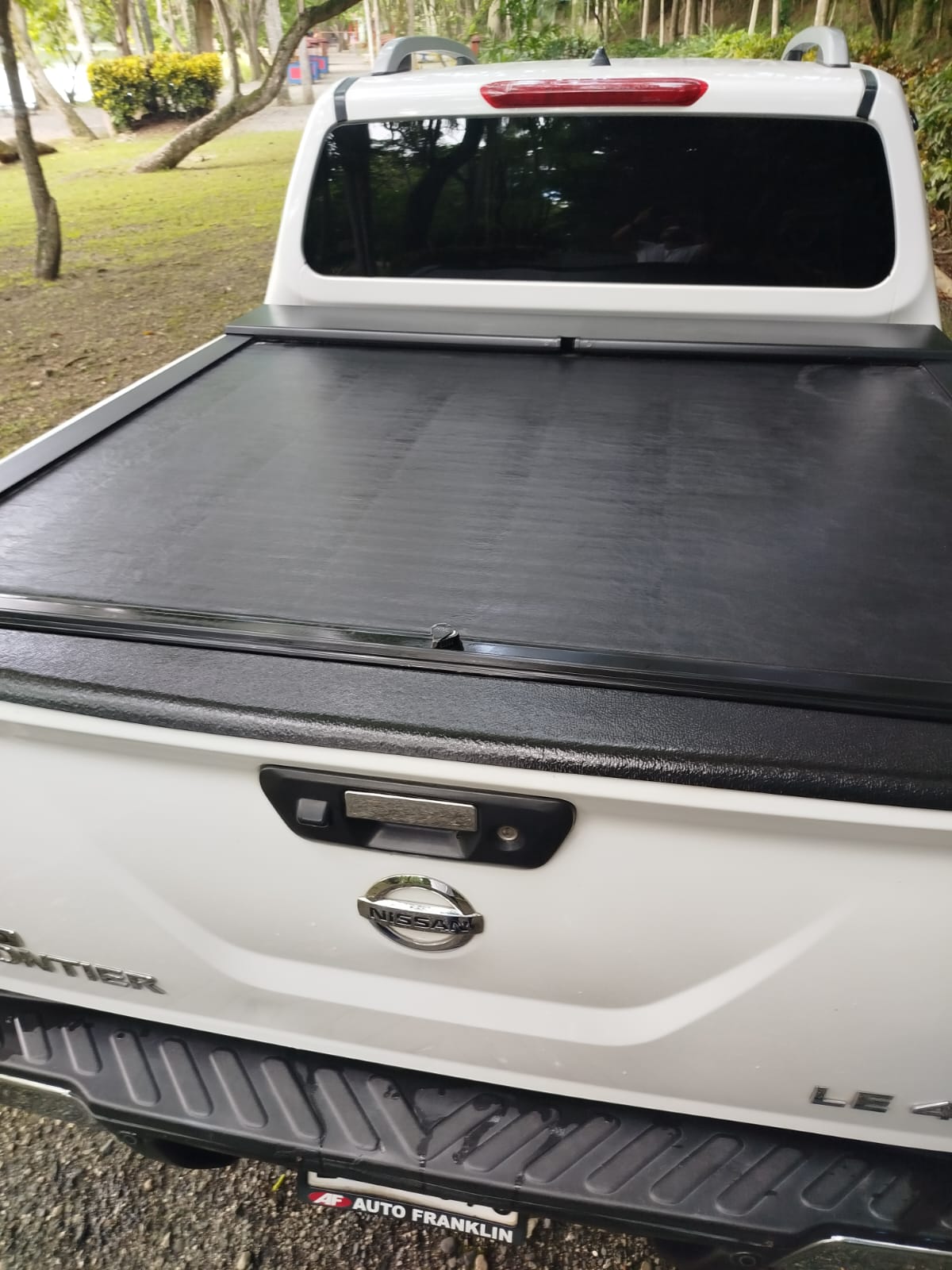 jeepetas y camionetas - Nissan Frontier NP 300, 2017 Full 3