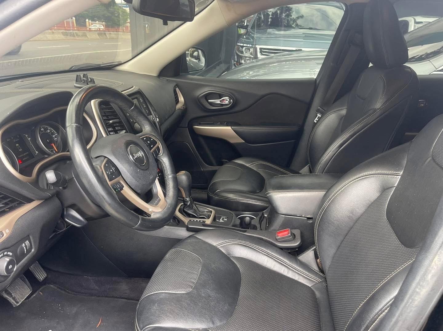 jeepetas y camionetas - JEEP  CHEROKEE SPORT  2018 4