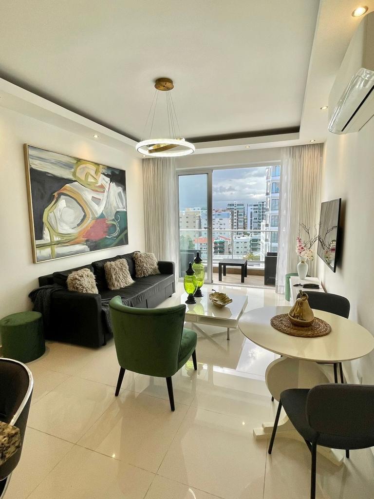 apartamentos - Apartamento de Oportunidad en Evaristo Morales 0