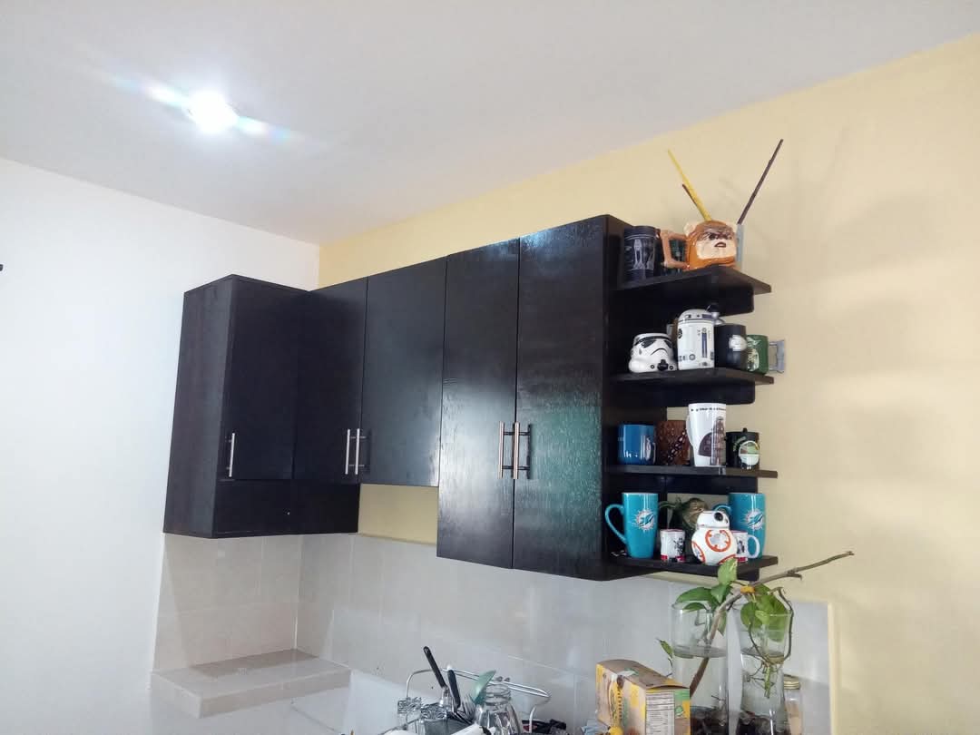 muebles y colchones - Gabinete de cocina pequeño con esquinero 