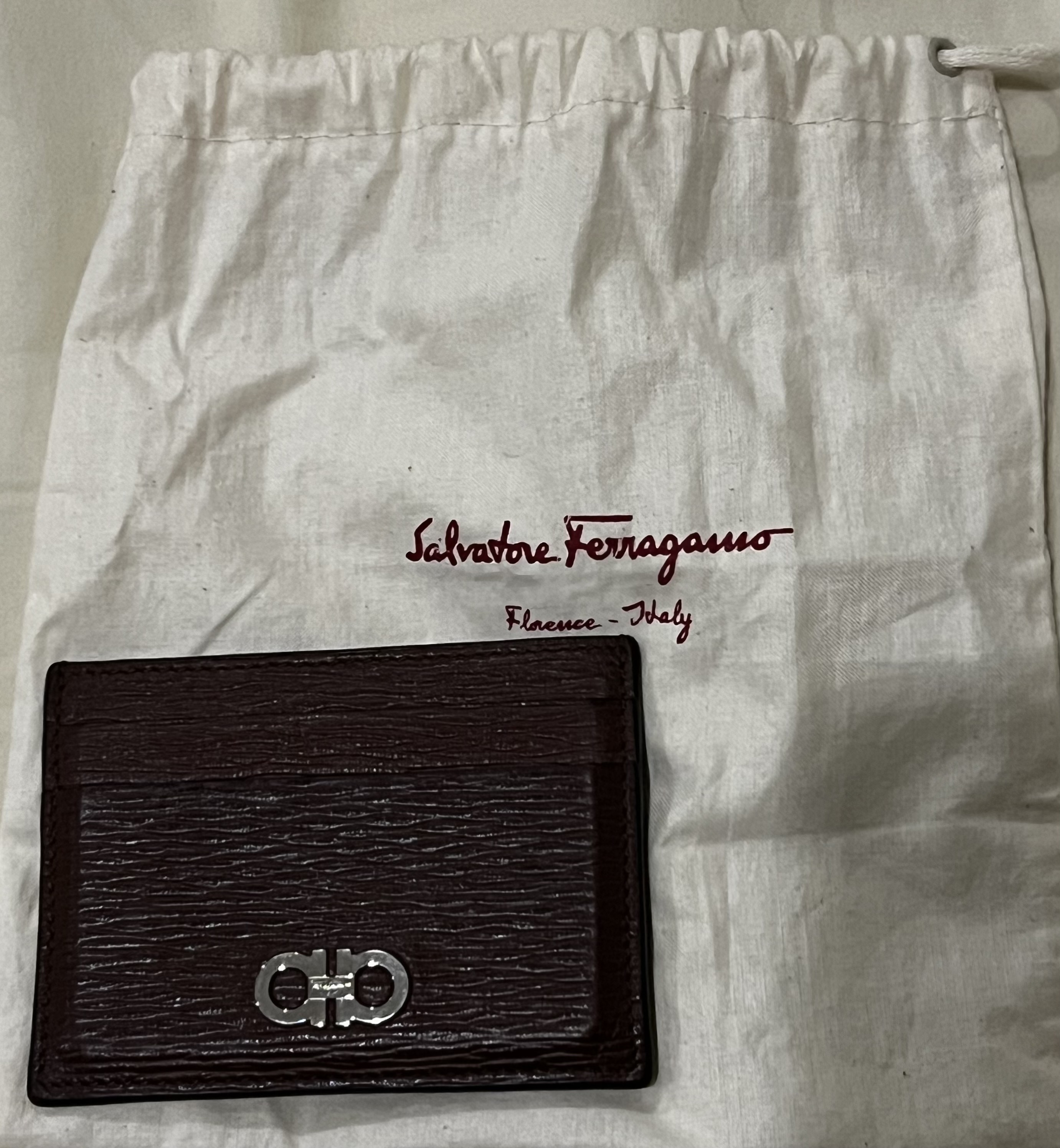 carteras y maletas - FERRAGAMO Tarjetero con Clip Magnético de Cuero Revival 1