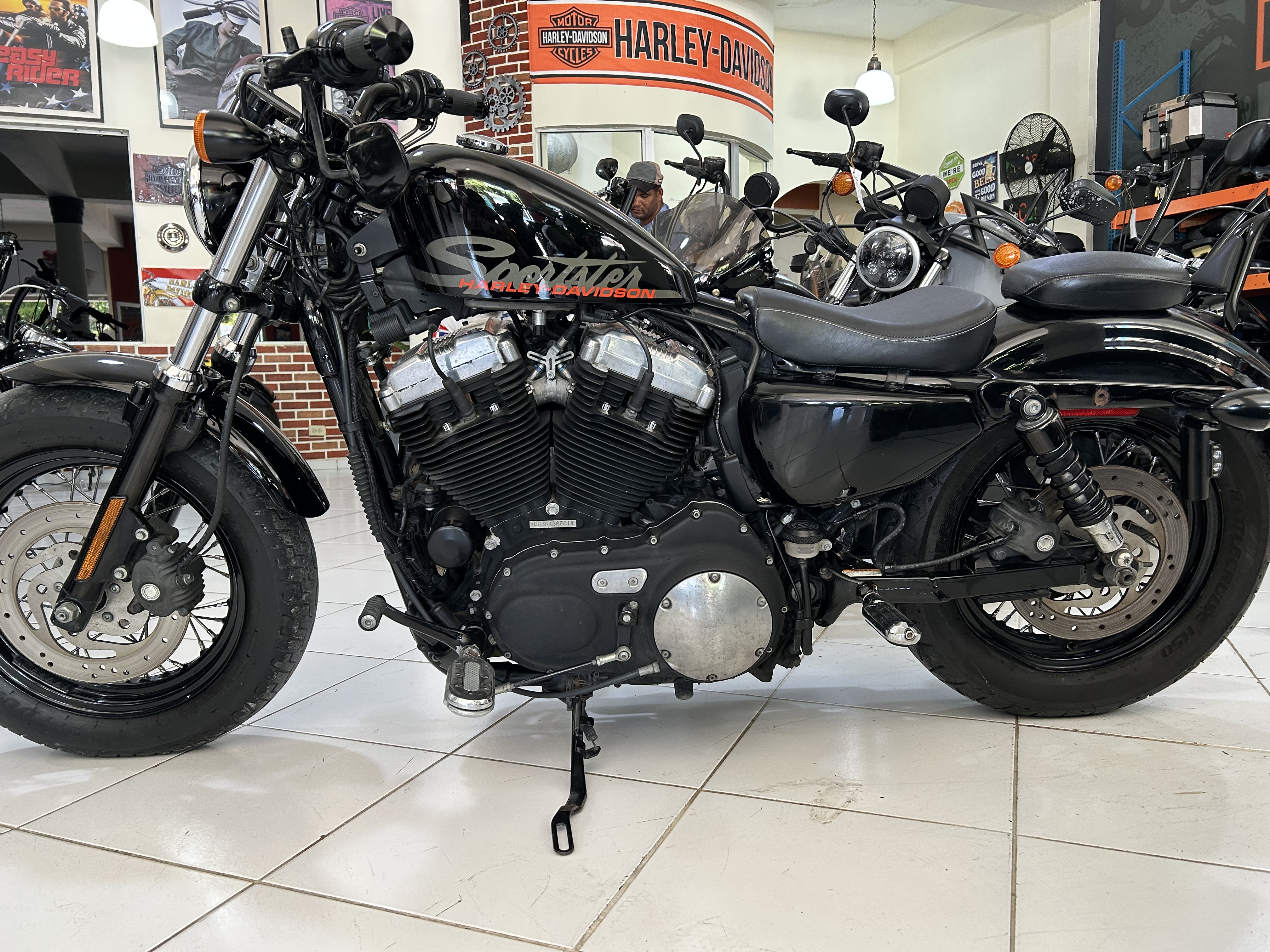motores y pasolas - Harley Davidson Sportster 1200 año 2010