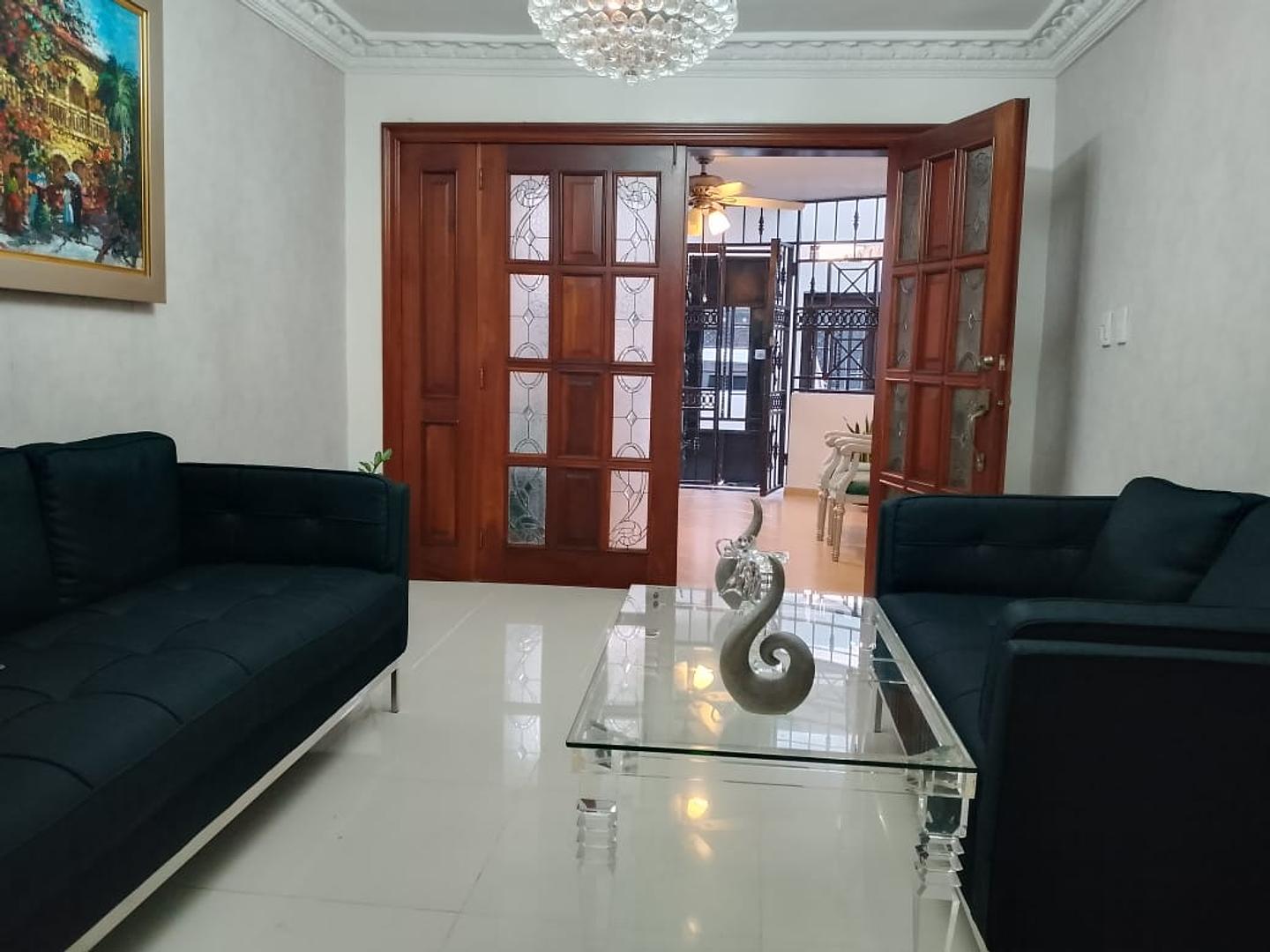 casas - Casa bien cuidada, super linda en Residencial Acuario  1