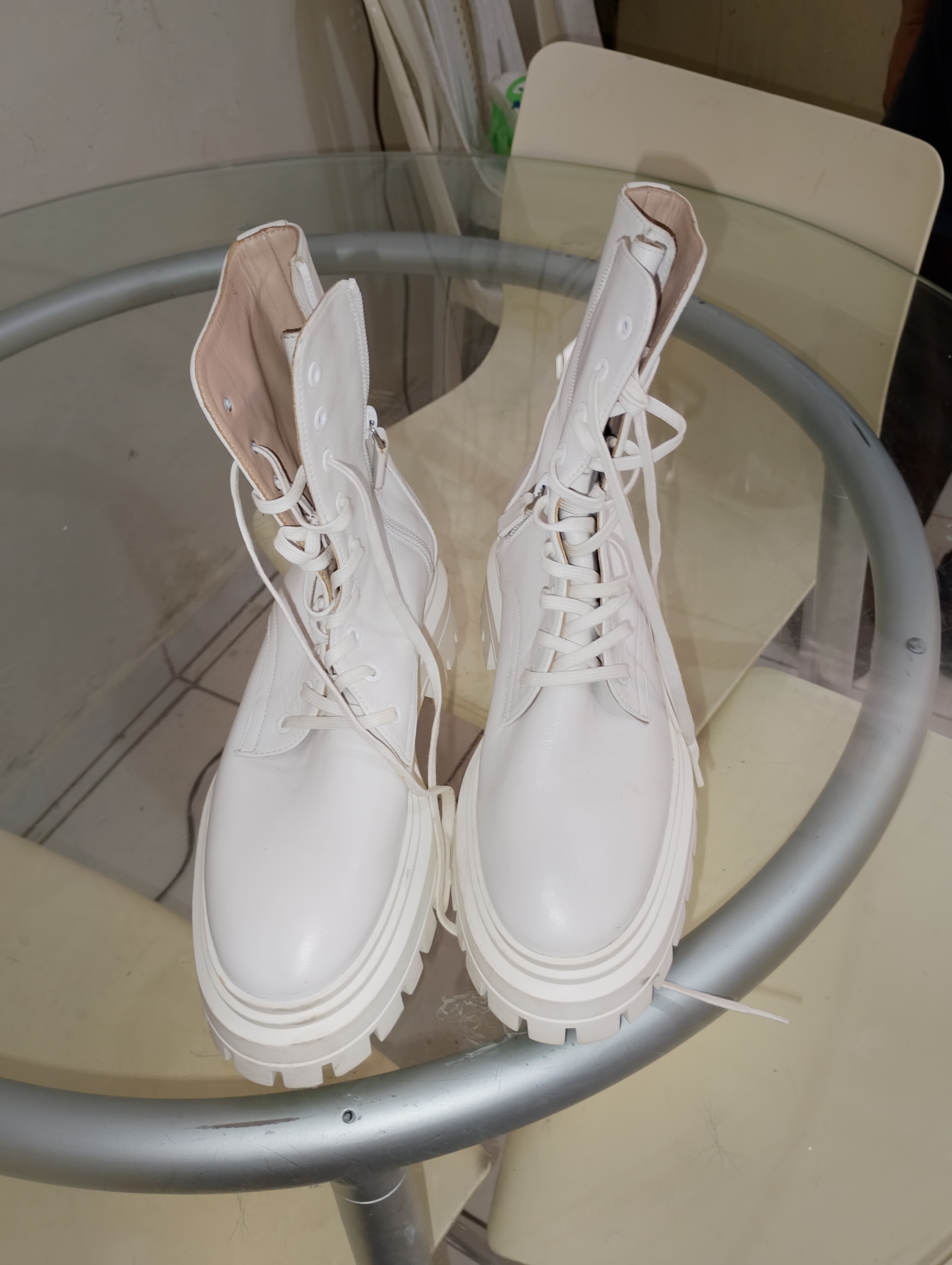 zapatos para mujer - botas blancas size 7B Stuart weitzman 2