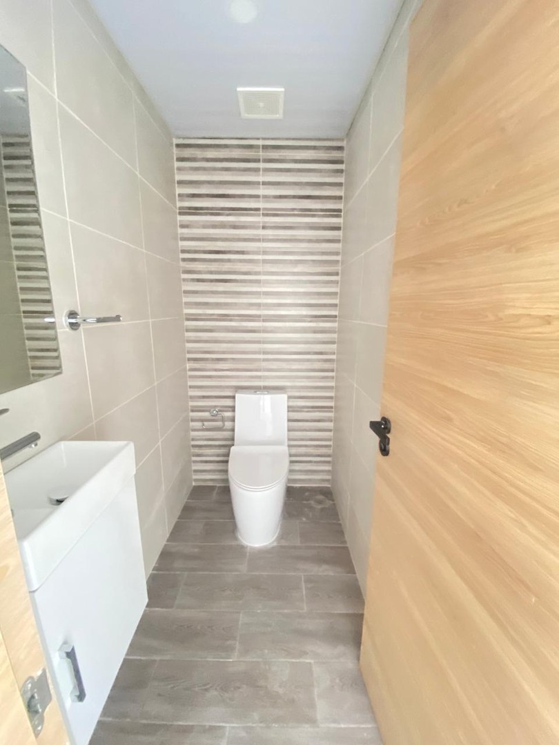 apartamentos - Apartamento Nuevo en Venta
•ZONA UNIVERSITARIA
               USD260,000

 5