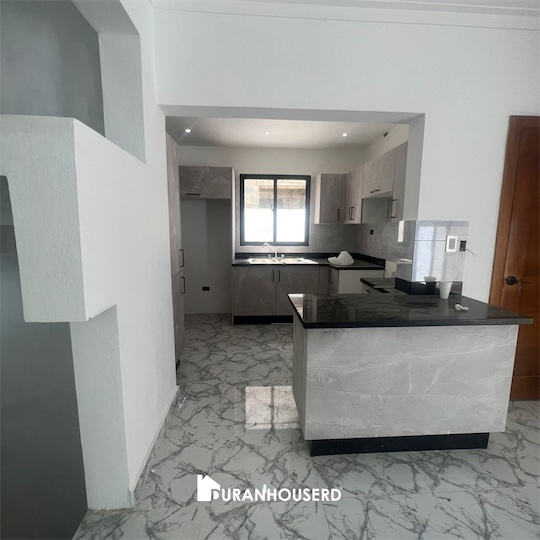casas - Venta de casa con piscina en la autopista de san Isidro Santo Domingo este  1