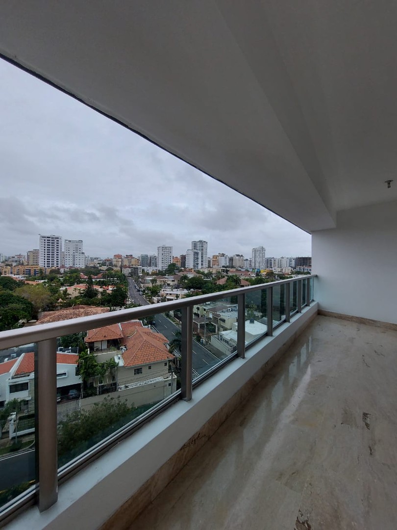 apartamentos -   TORRE AMPLIO  APARTAMENTO  IMPECABLE   3