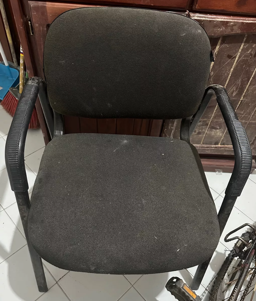 articulos de oficina - ¡Vendo Sillas Ejecutivas de Oficina Cómodas Color Negro!