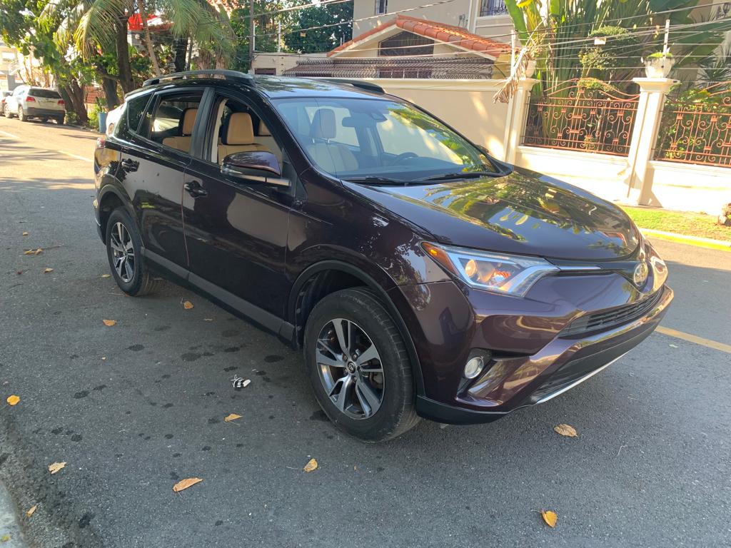 jeepetas y camionetas - Vendo mi Toyota Rav4 2017 XLE 2