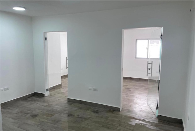 oficinas y locales comerciales - Propiedad comercial en el millon 8