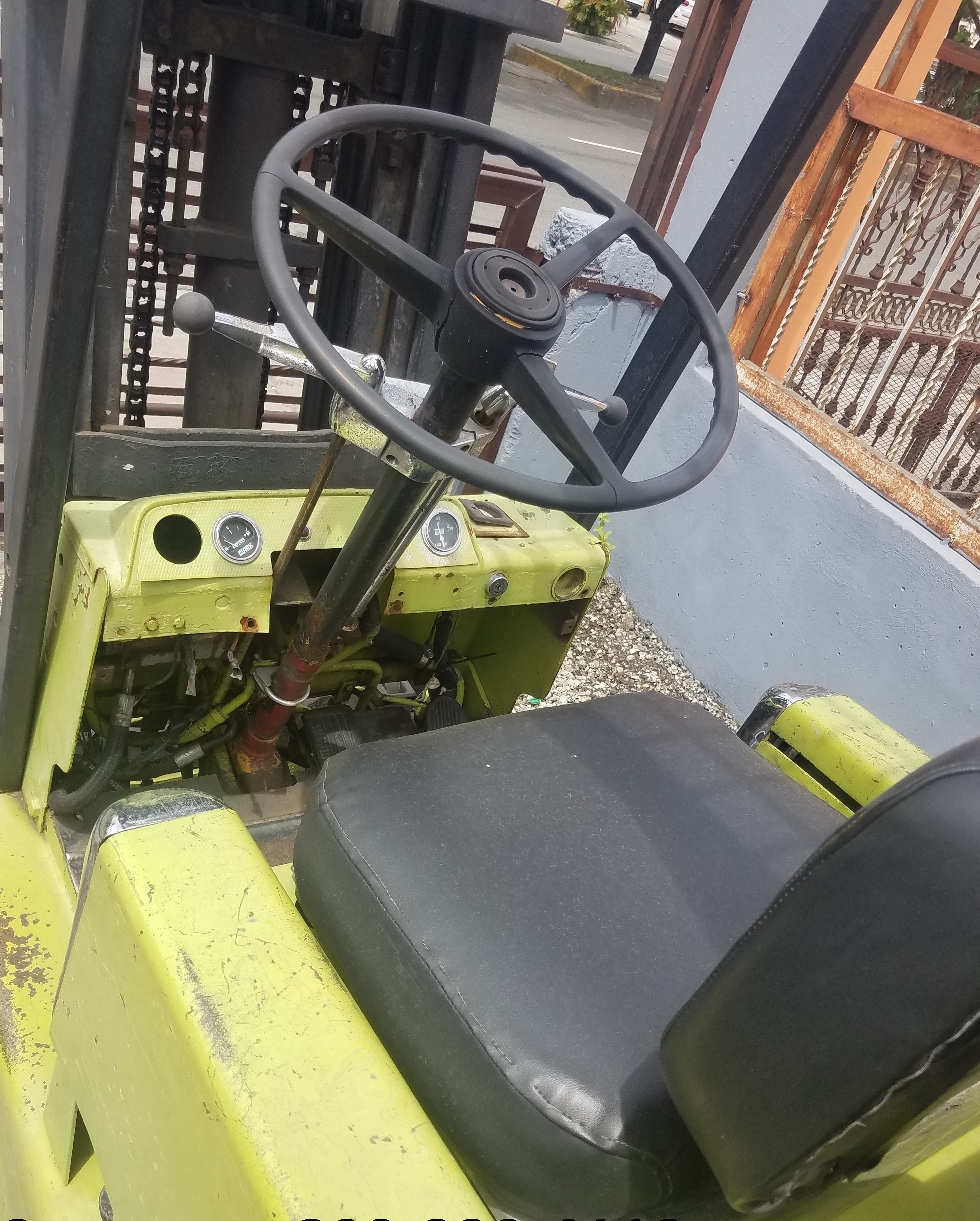 construccion e industrial - montacarga clark 1.5t 3