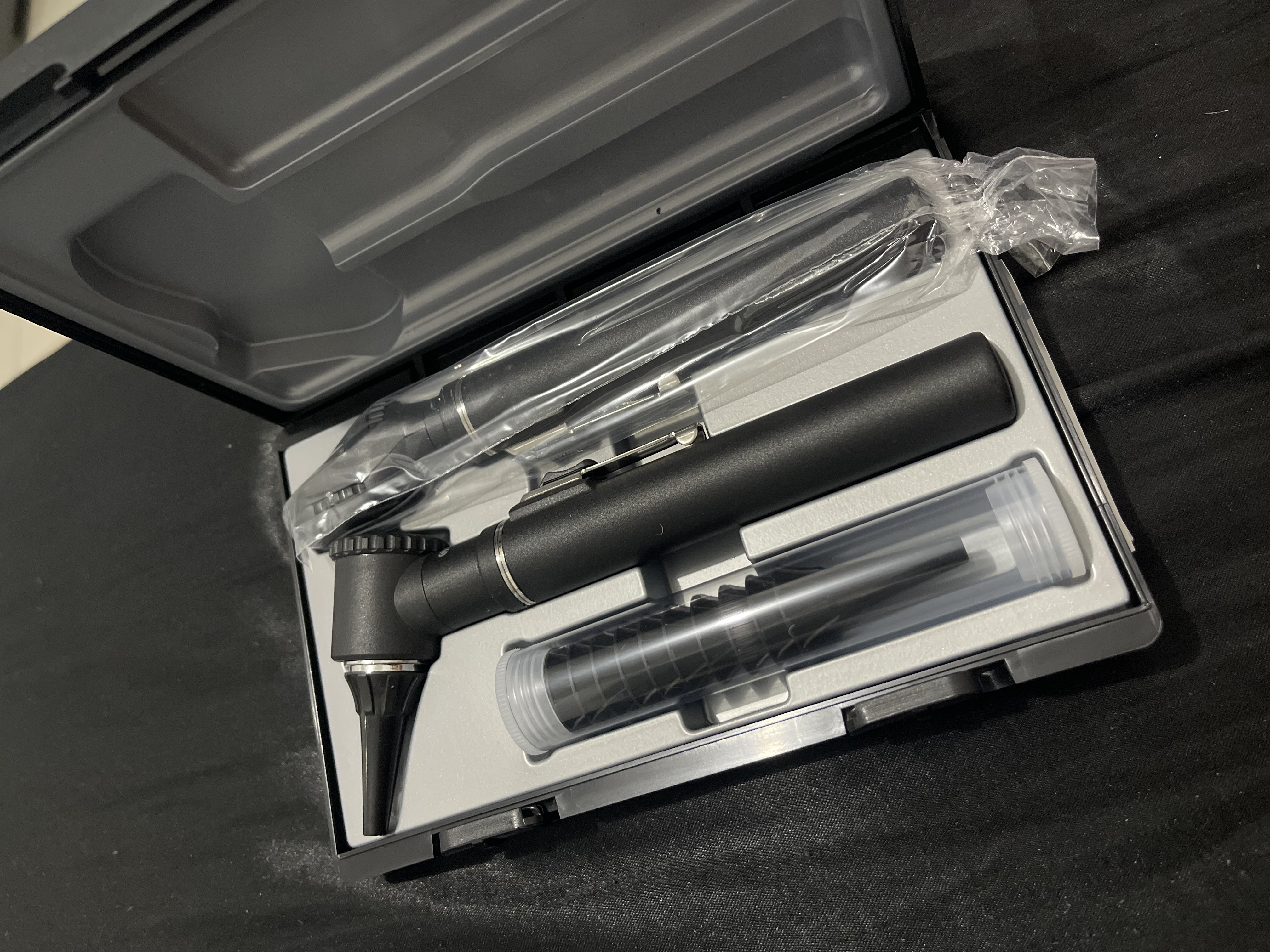equipos profesionales - Otoscopio Riester 1